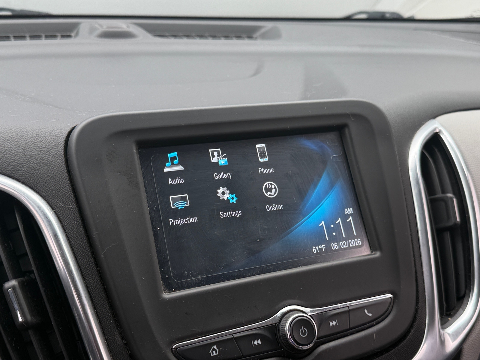 Thumbnail: 2018 Chevrolet Equinox - 4