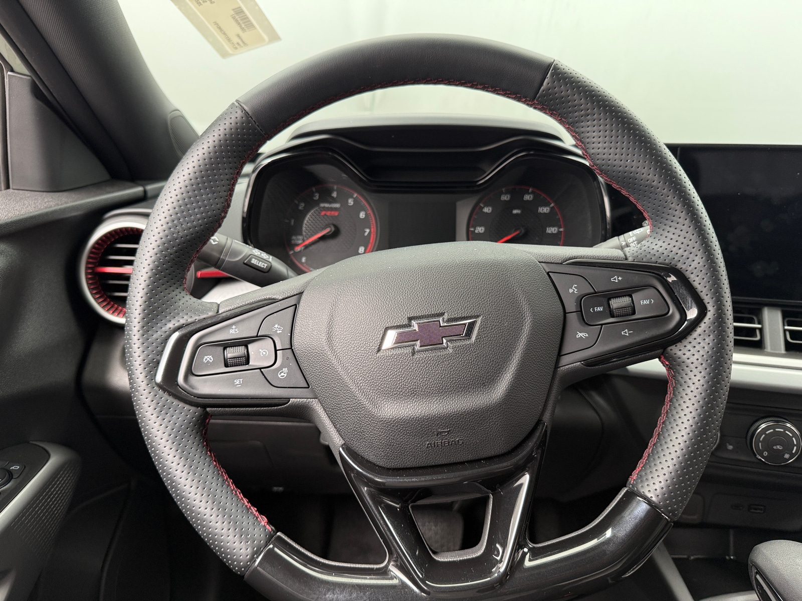 Thumbnail: 2024 Chevrolet Trax - 5