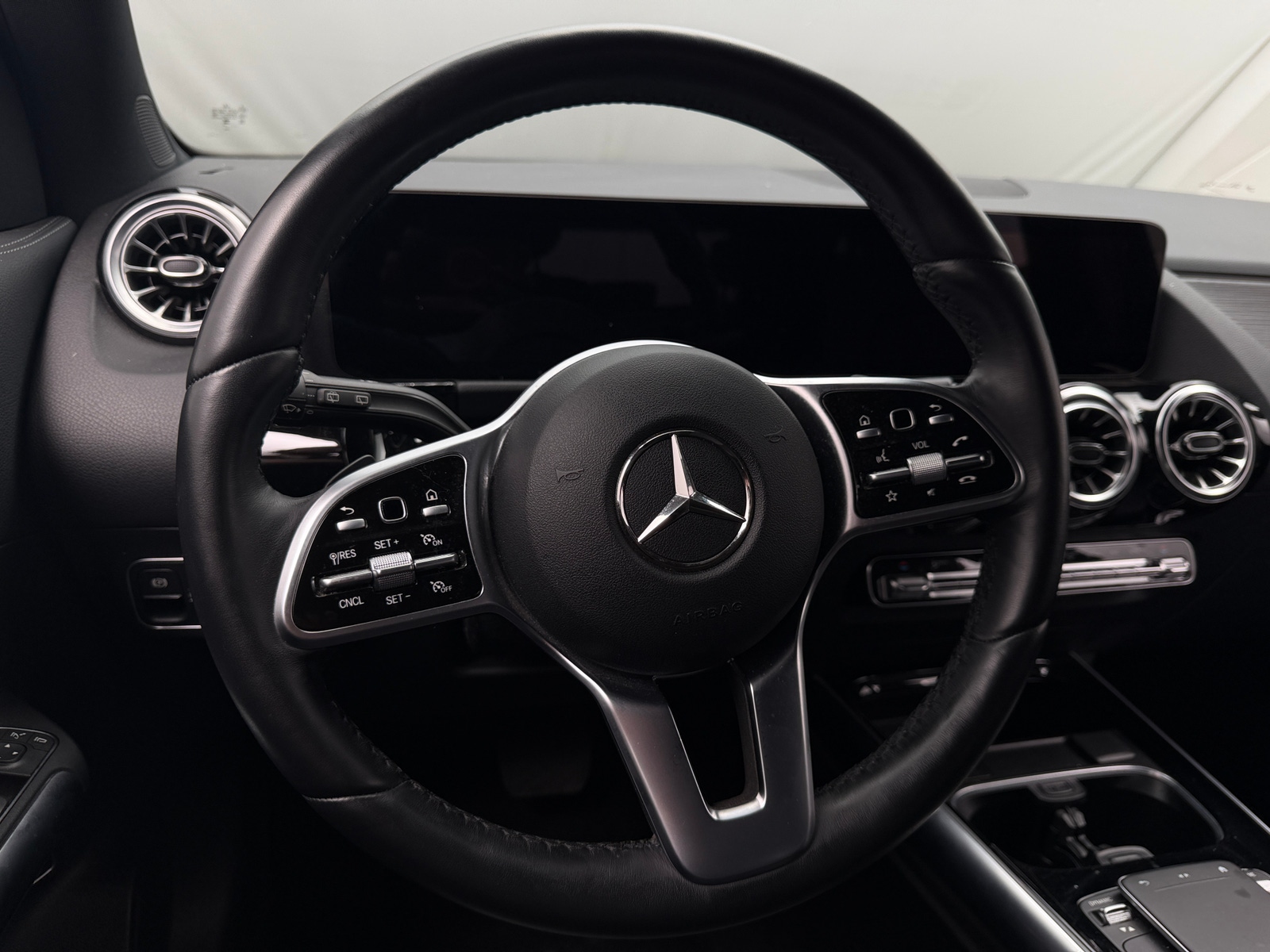Thumbnail: 2023 Mercedes-Benz GLA - 4