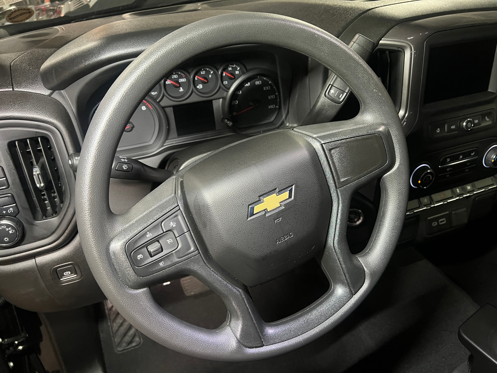 Thumbnail: 2024 Chevrolet Silverado 2500 - 5