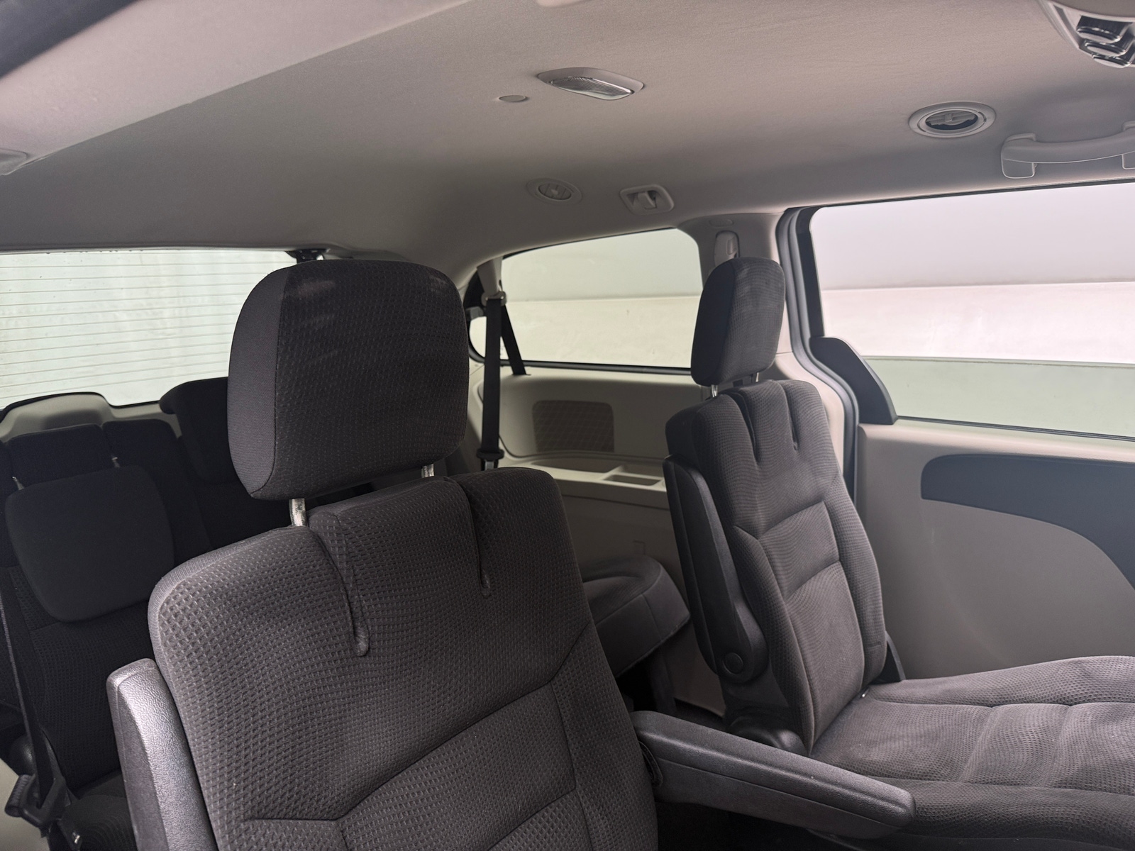 Thumbnail: 2018 Dodge Grand Caravan - 6