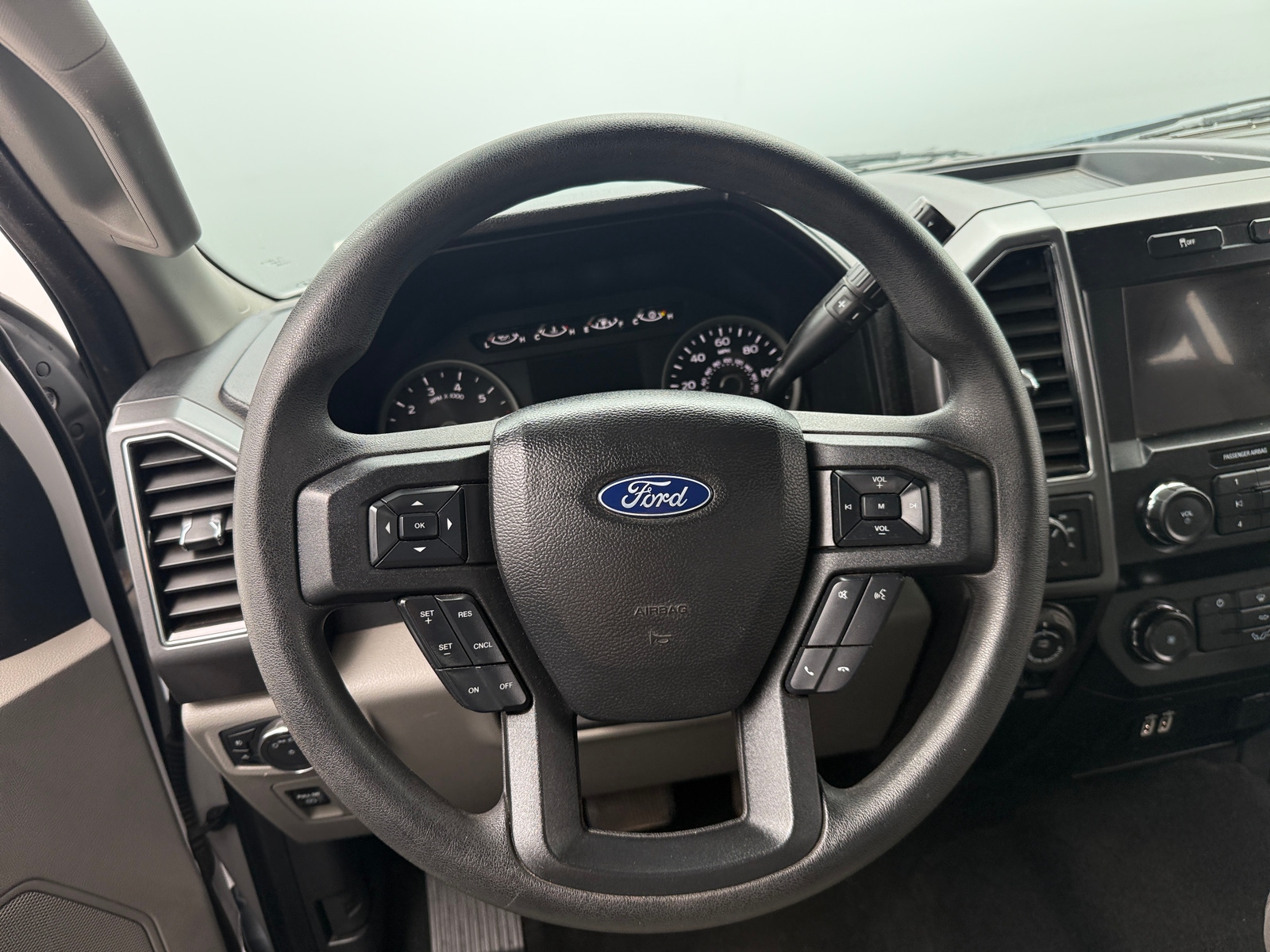 Thumbnail: 2020 Ford Econoline - 5