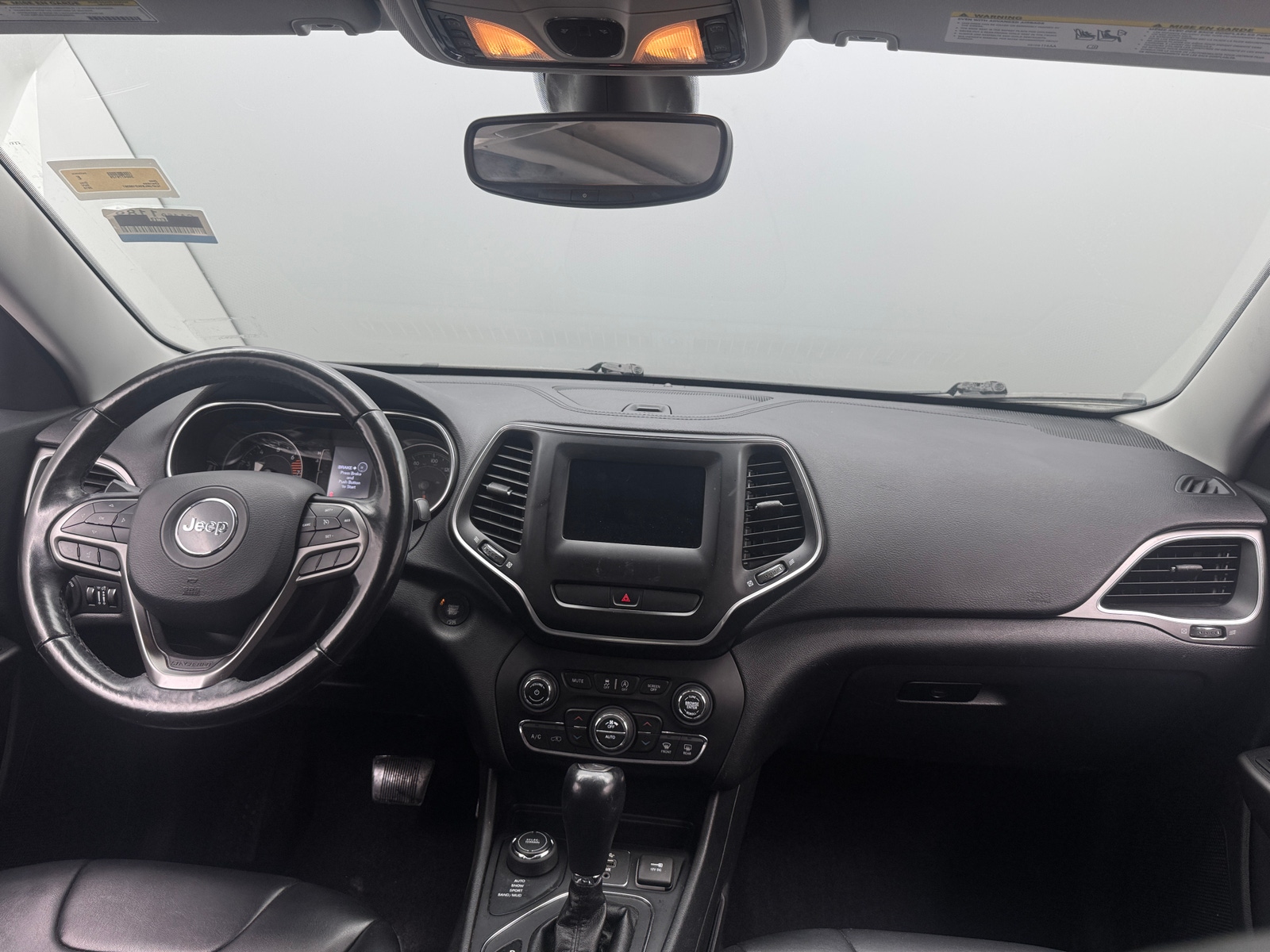 Thumbnail: 2019 Jeep Cherokee - 3