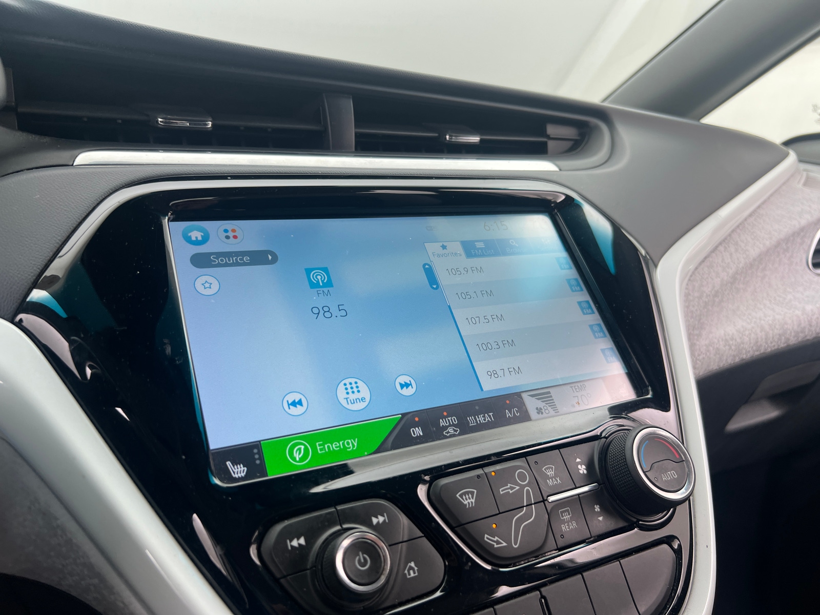 Thumbnail: 2021 Chevrolet Bolt EV - 4