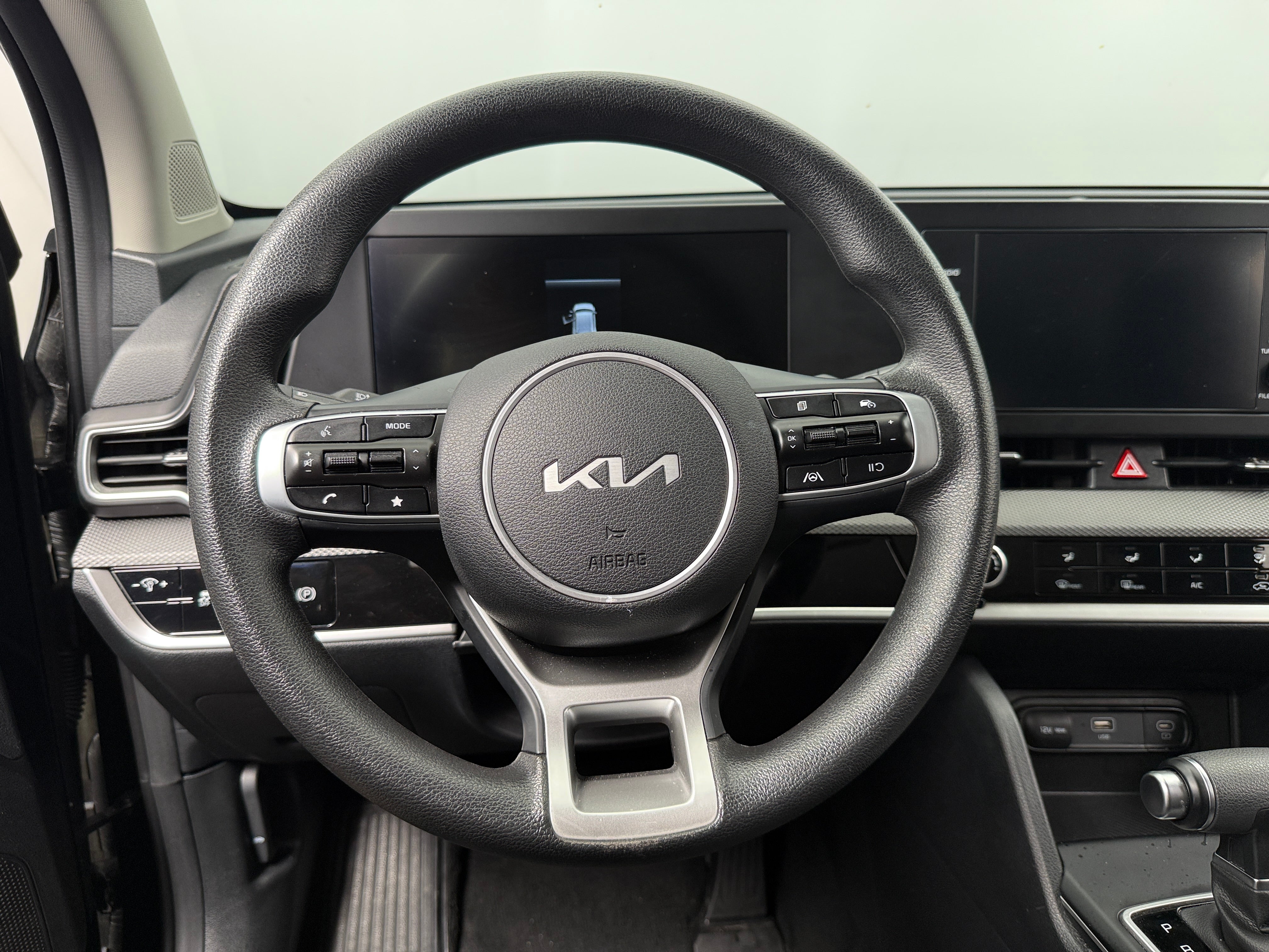 2025 Kia Sportage LX - Photo 7