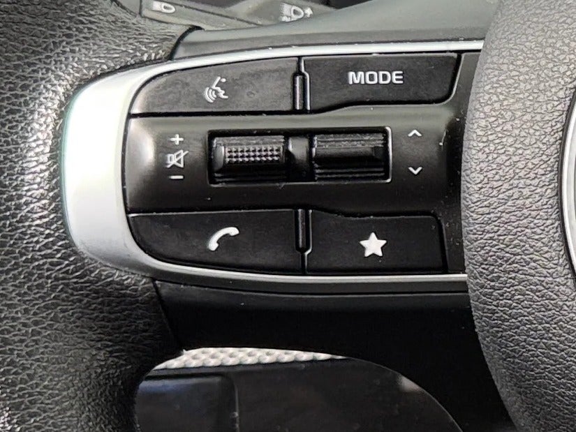 2025 Kia Sportage LX - Photo 15