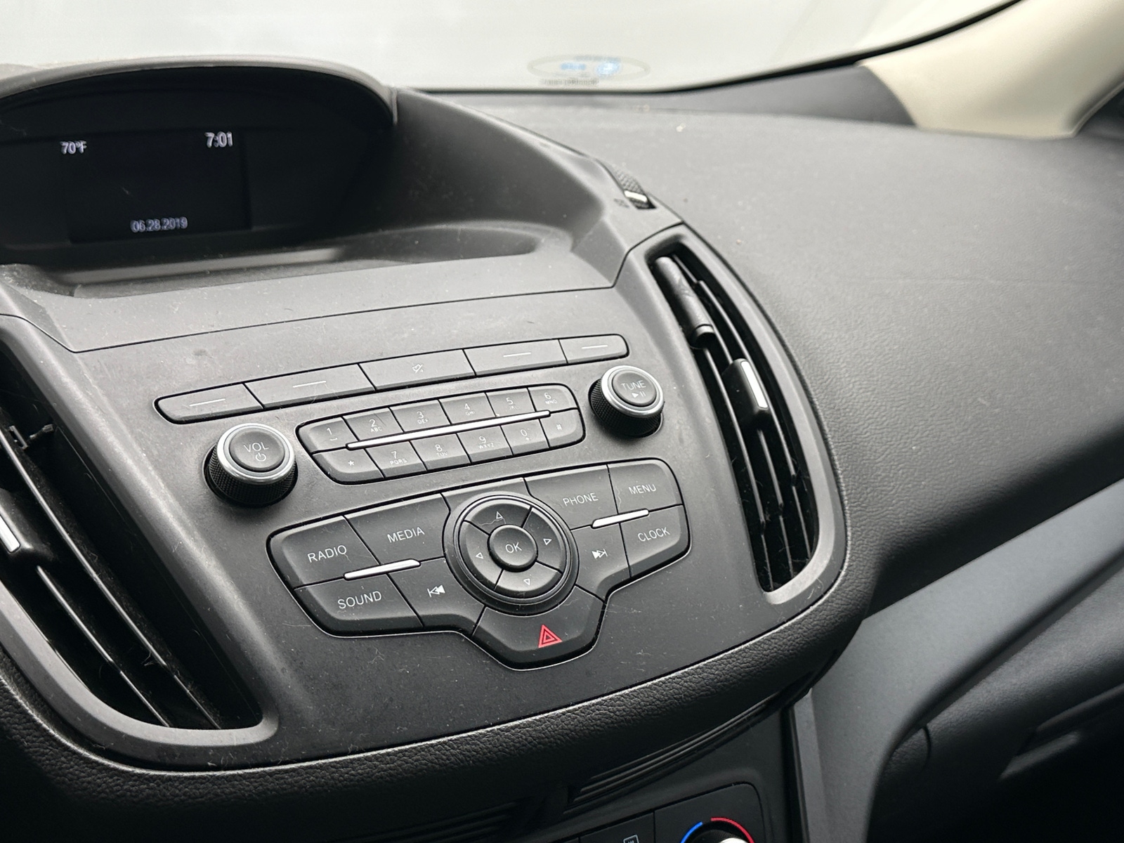 Thumbnail: 2019 Ford Escape - 4