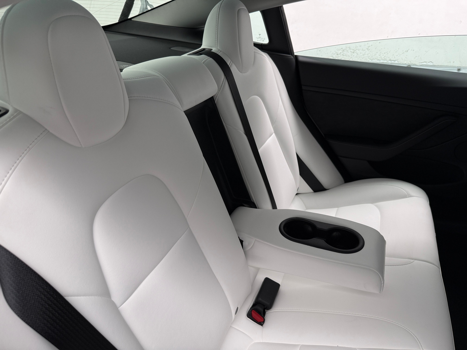 Thumbnail: 2022 Tesla Model 3 - 5