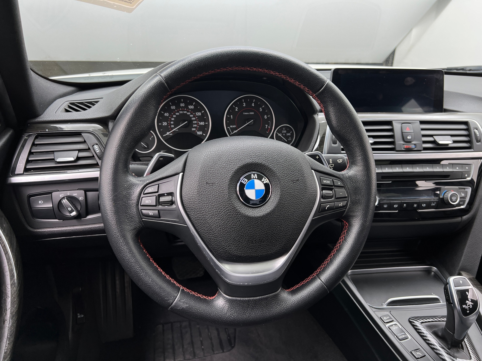 Thumbnail: 2016 BMW 3 Series - 4