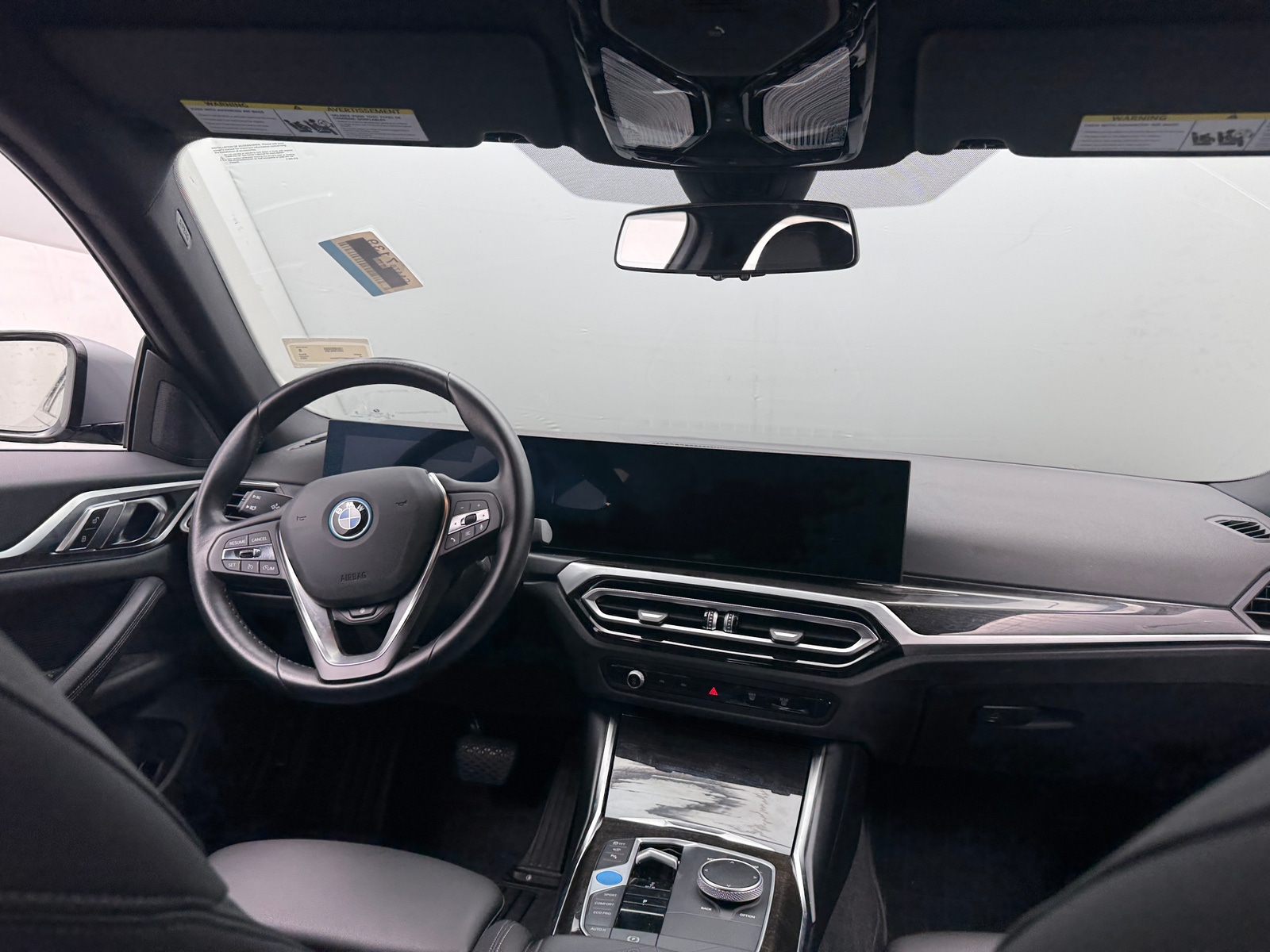 Thumbnail: 2023 BMW i4 - 2