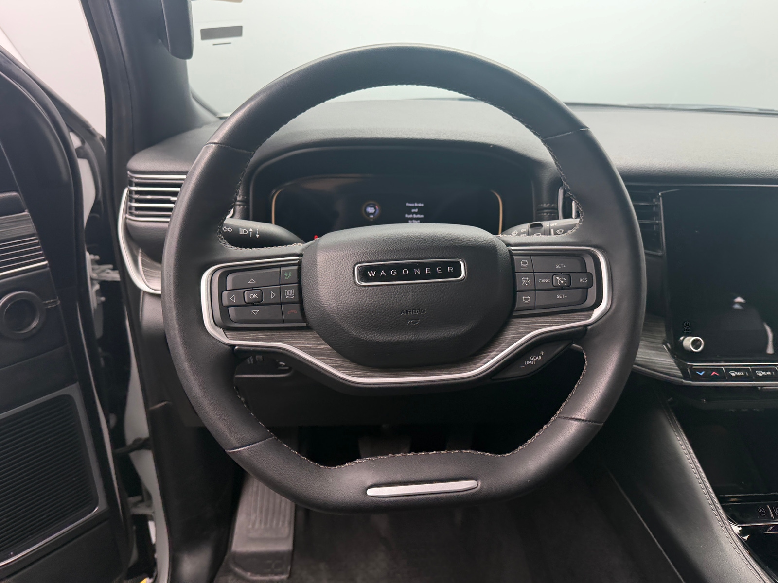 Thumbnail: 2024 Jeep Wagoneer - 4