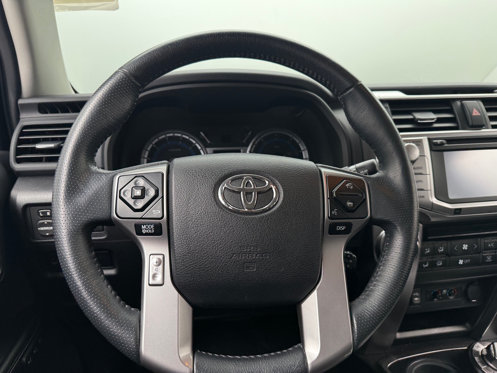 Thumbnail: 2015 Toyota 4Runner - 4