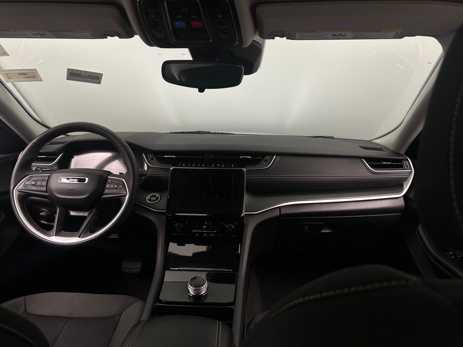 Thumbnail: 2023 Jeep Grand Cherokee L - 3