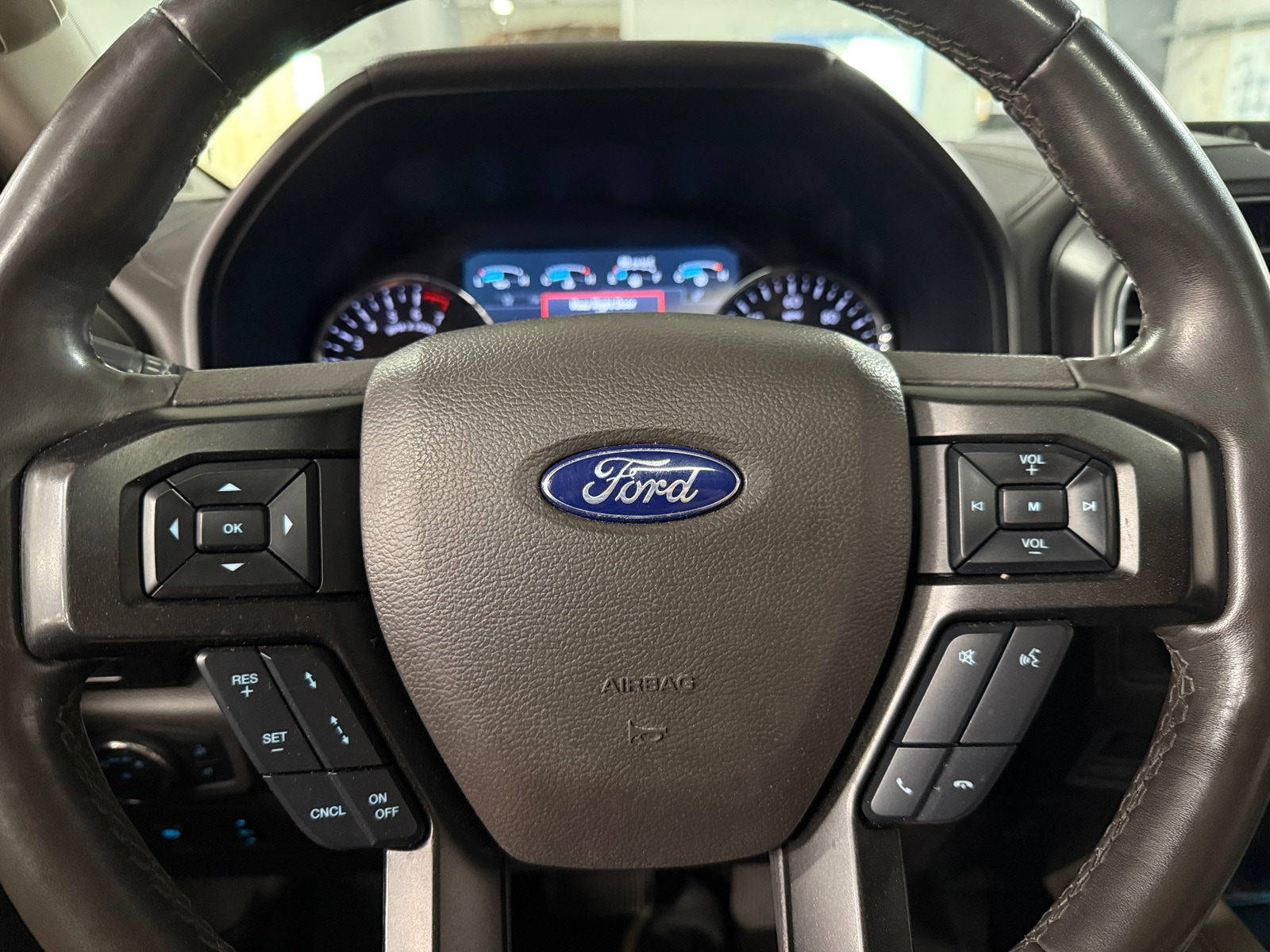Thumbnail: 2019 Ford Expedition - 4
