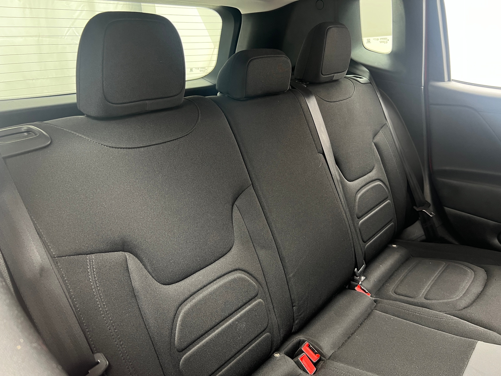 Thumbnail: 2017 Jeep Renegade - 6