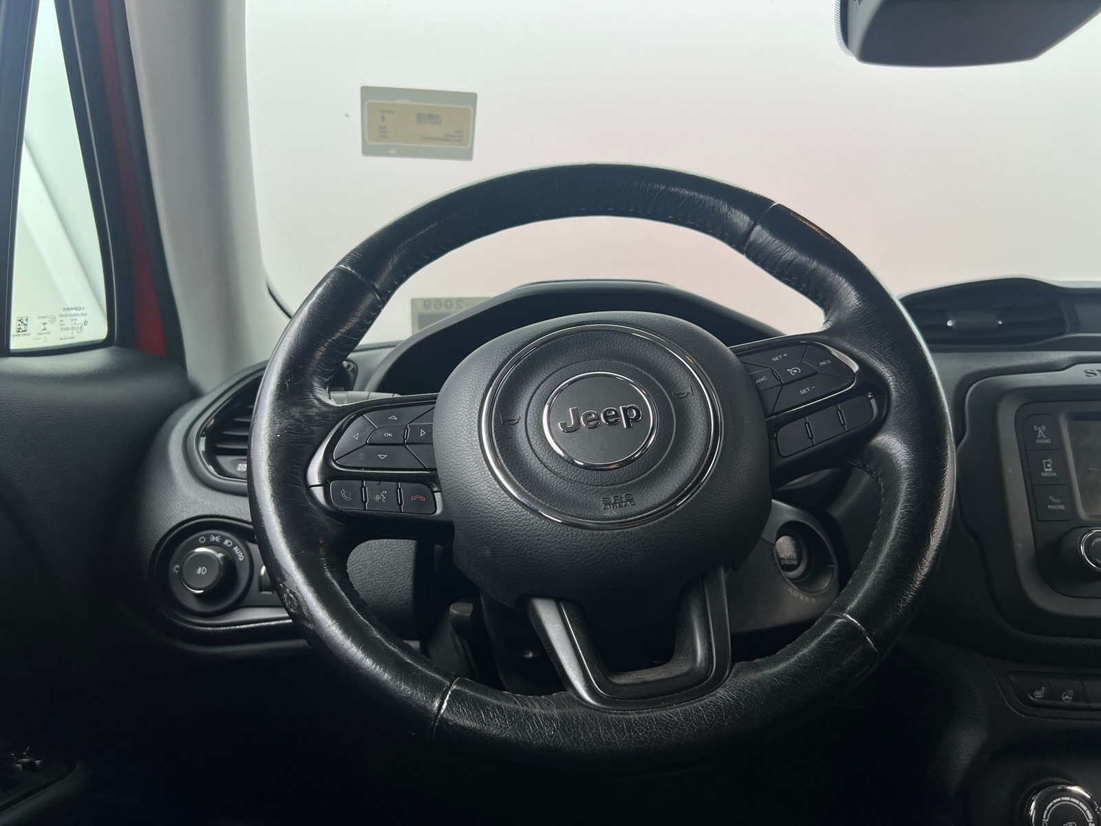 Thumbnail: 2017 Jeep Renegade - 5