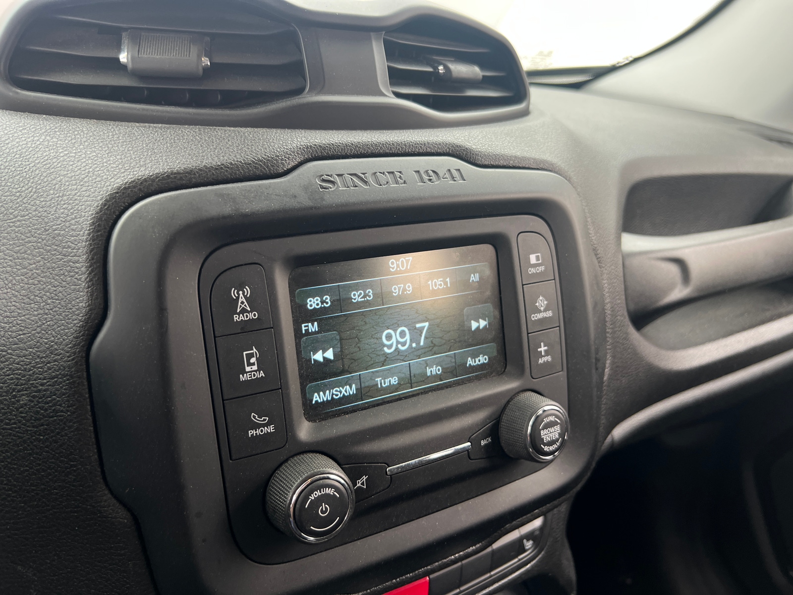 Thumbnail: 2017 Jeep Renegade - 4