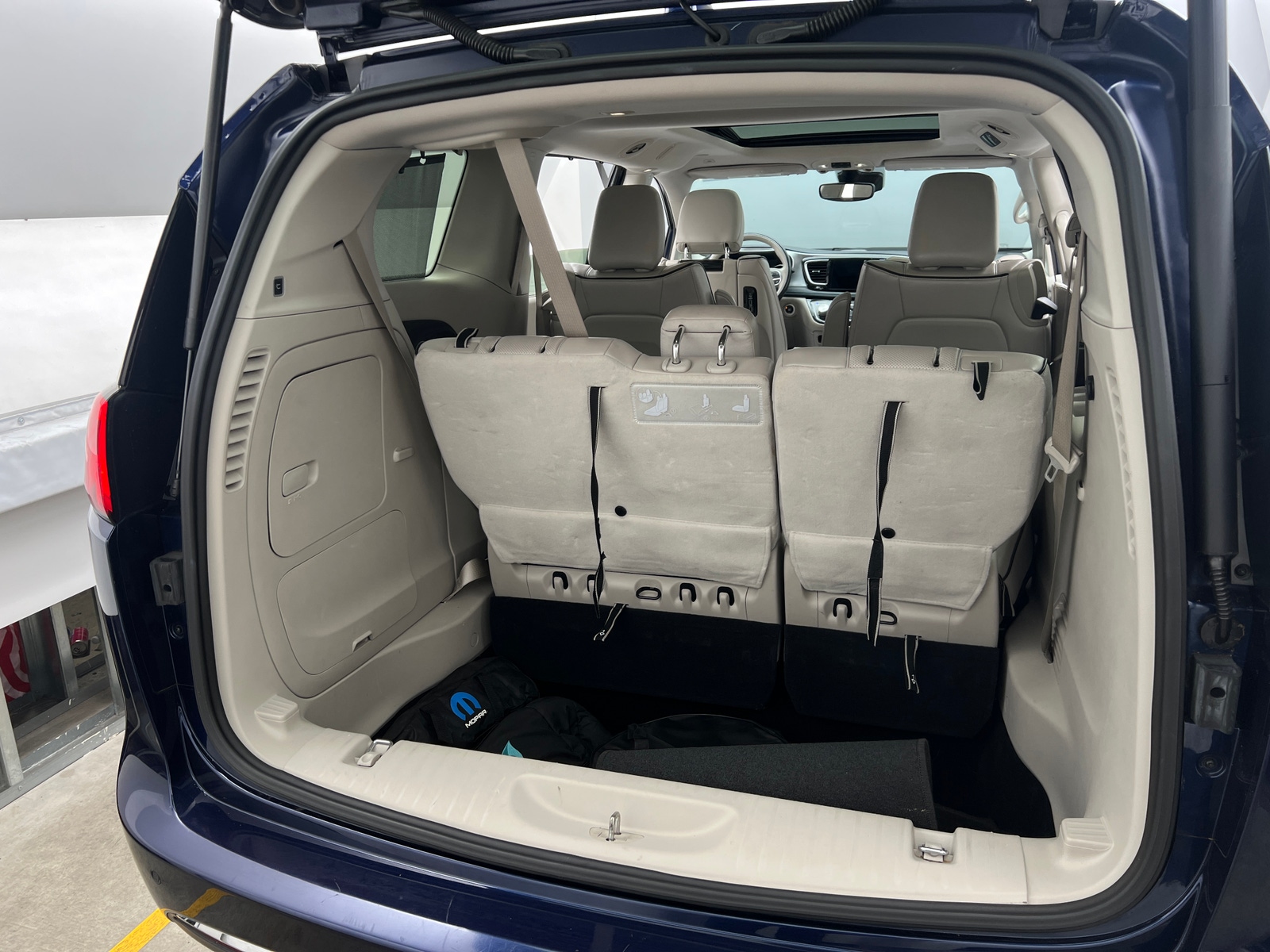 Thumbnail: 2019 Chrysler Pacifica - 6