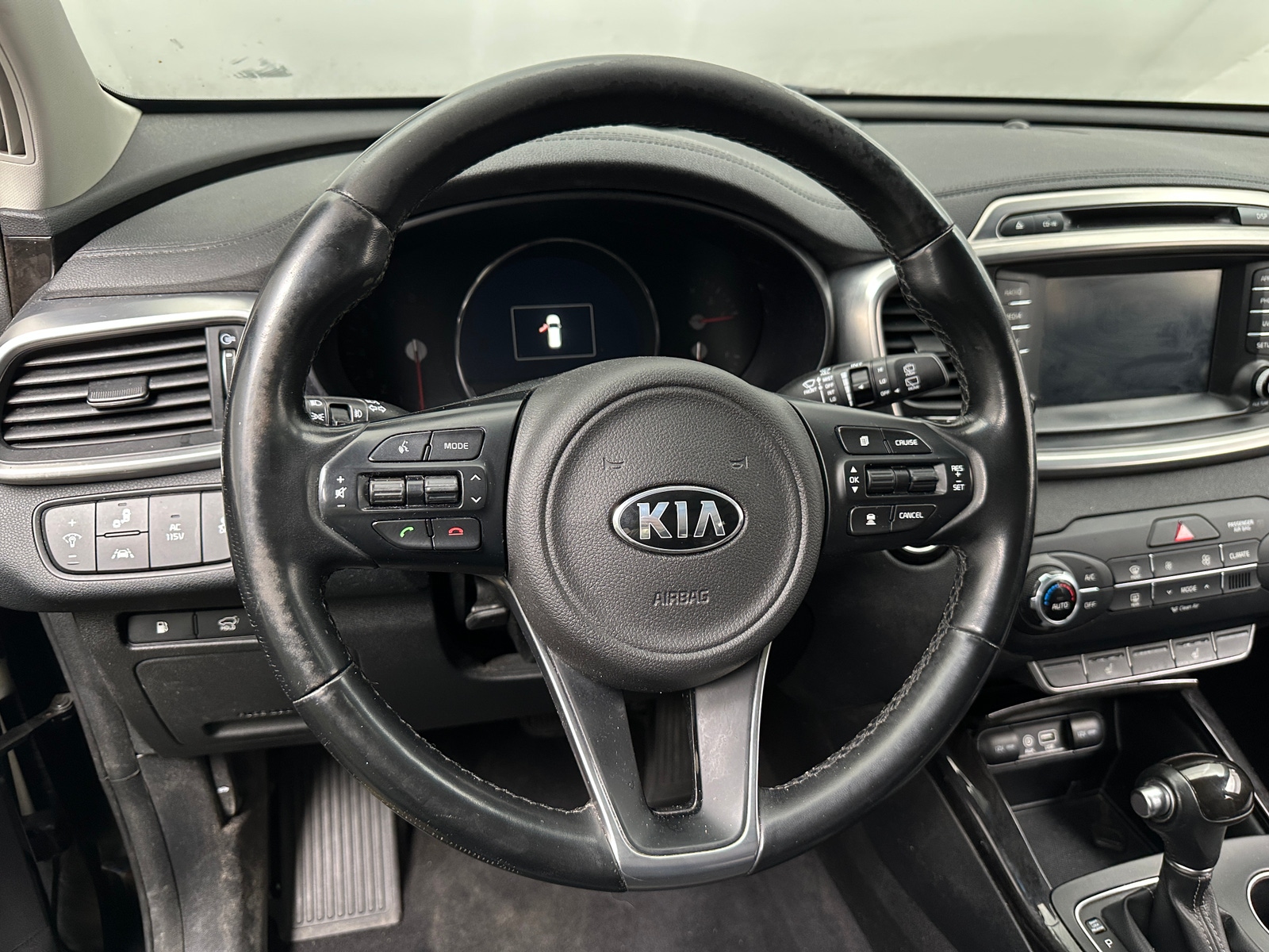 Thumbnail: 2018 Kia Sorento - 4