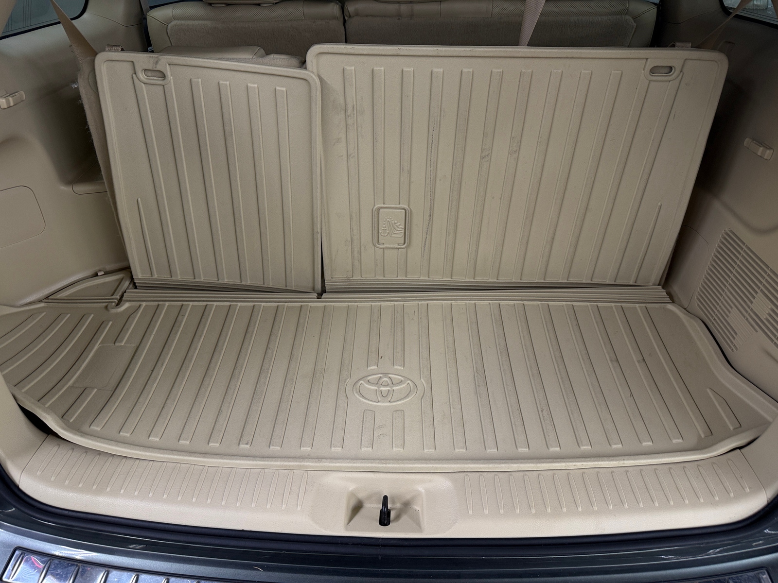 Thumbnail: 2019 Toyota Highlander - 7