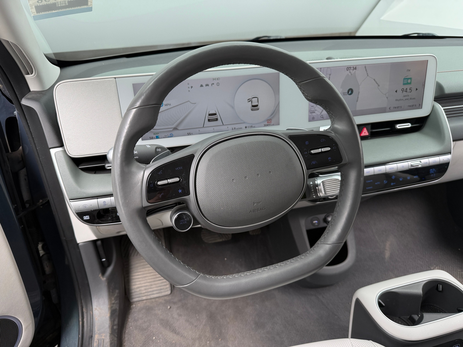 Thumbnail: 2022 Hyundai Ioniq 5 - 4