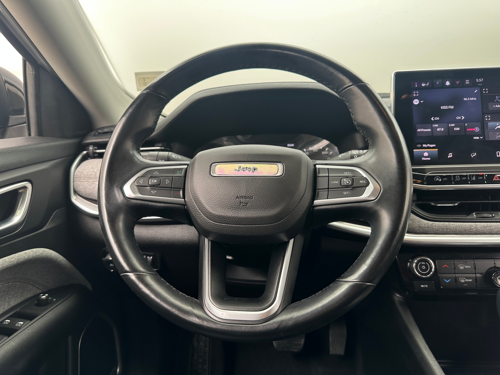 Thumbnail: 2022 Jeep Compass - 4