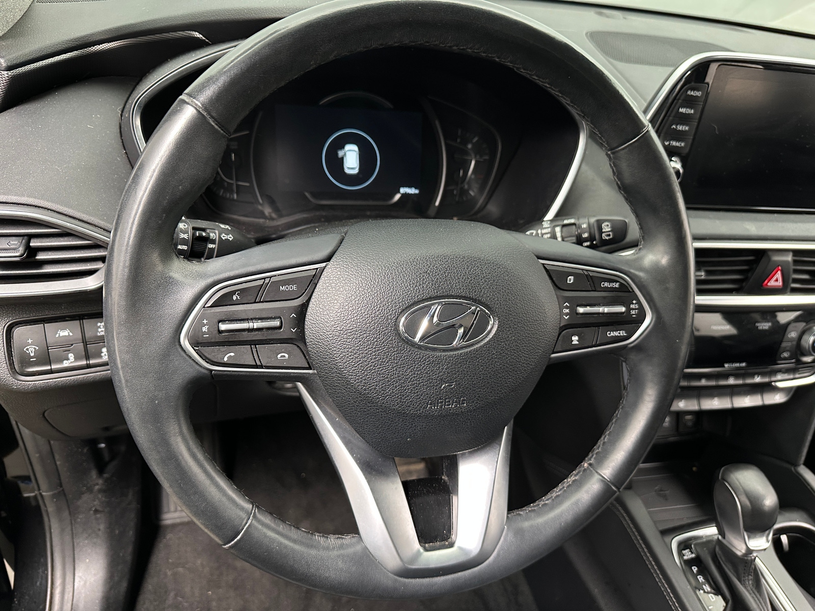Thumbnail: 2019 Hyundai Santa Fe - 4