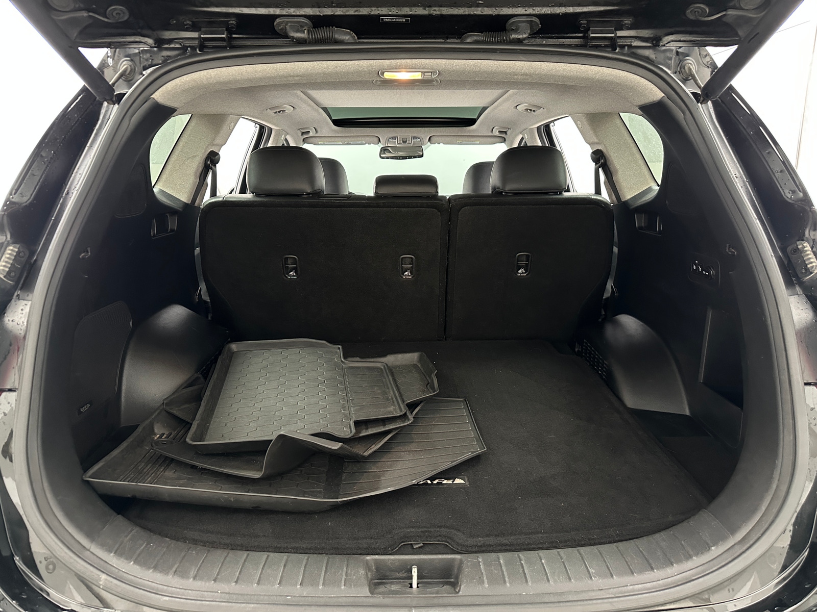 Thumbnail: 2019 Hyundai Santa Fe - 6