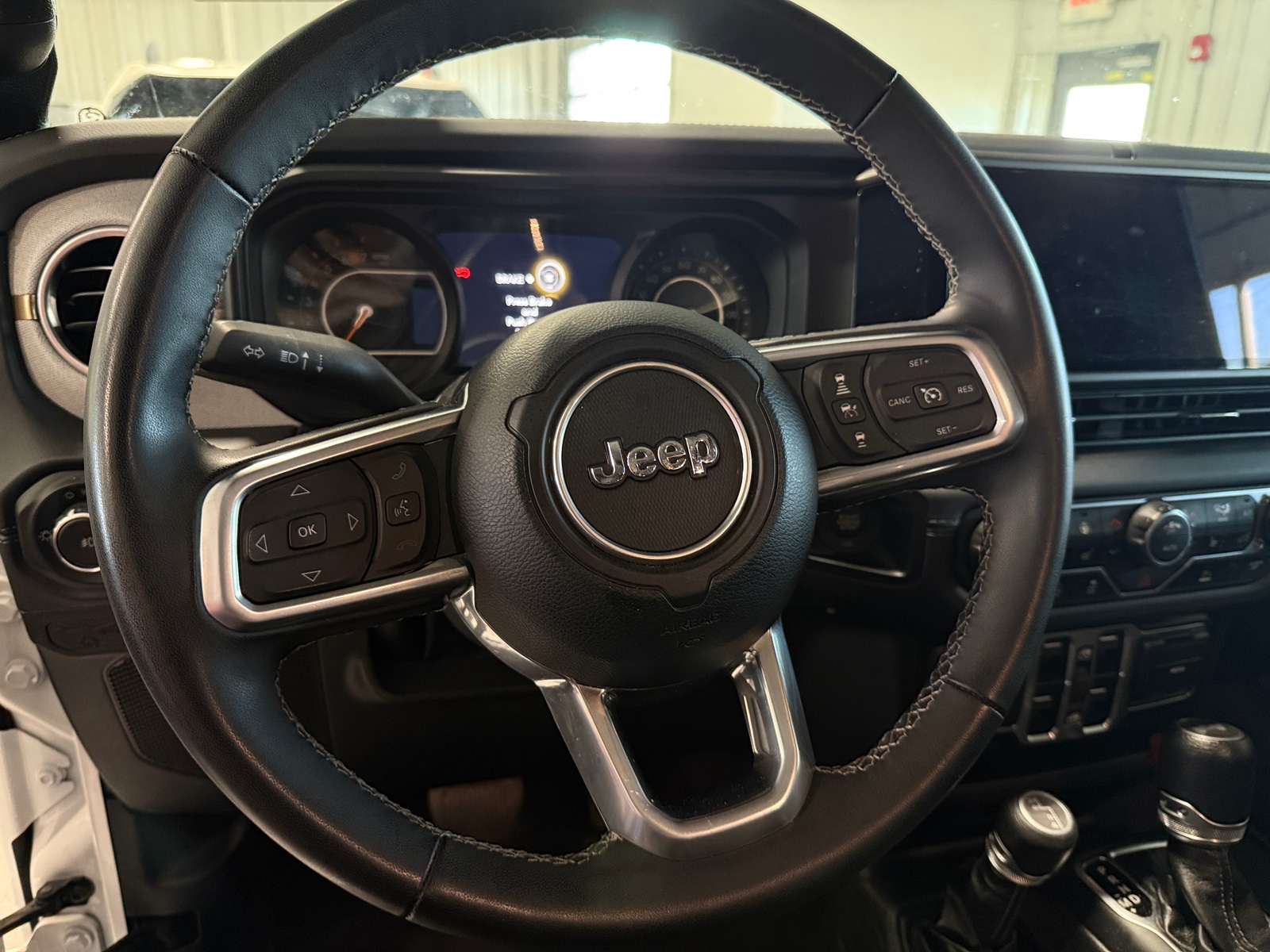 Thumbnail: 2025 Jeep Wrangler - 5