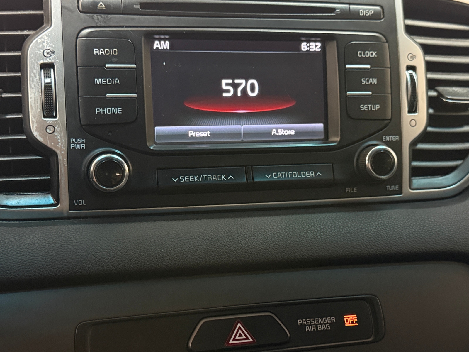 Thumbnail: 2019 Kia Sportage - 4