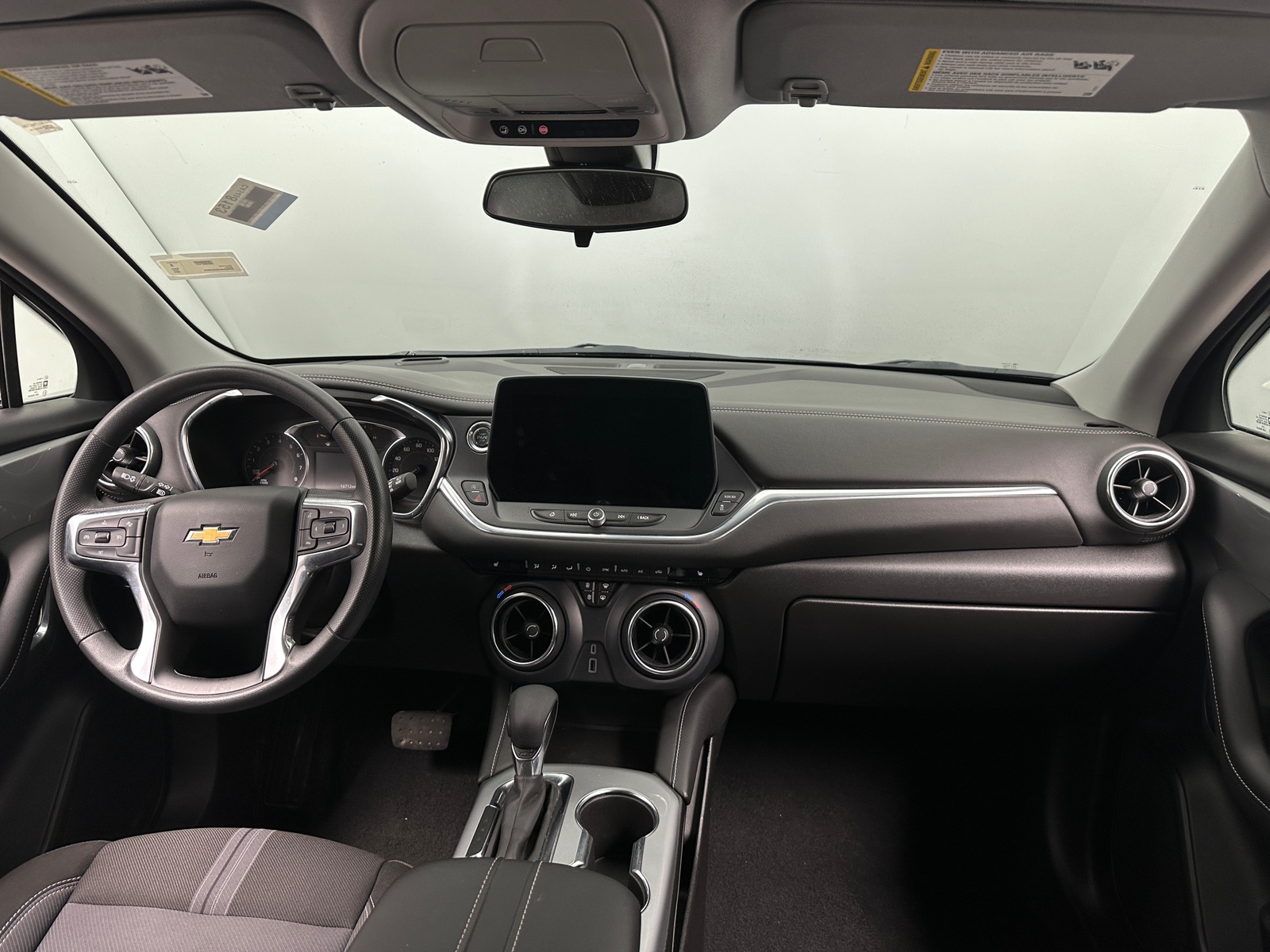 Thumbnail: 2025 Chevrolet Blazer - 3