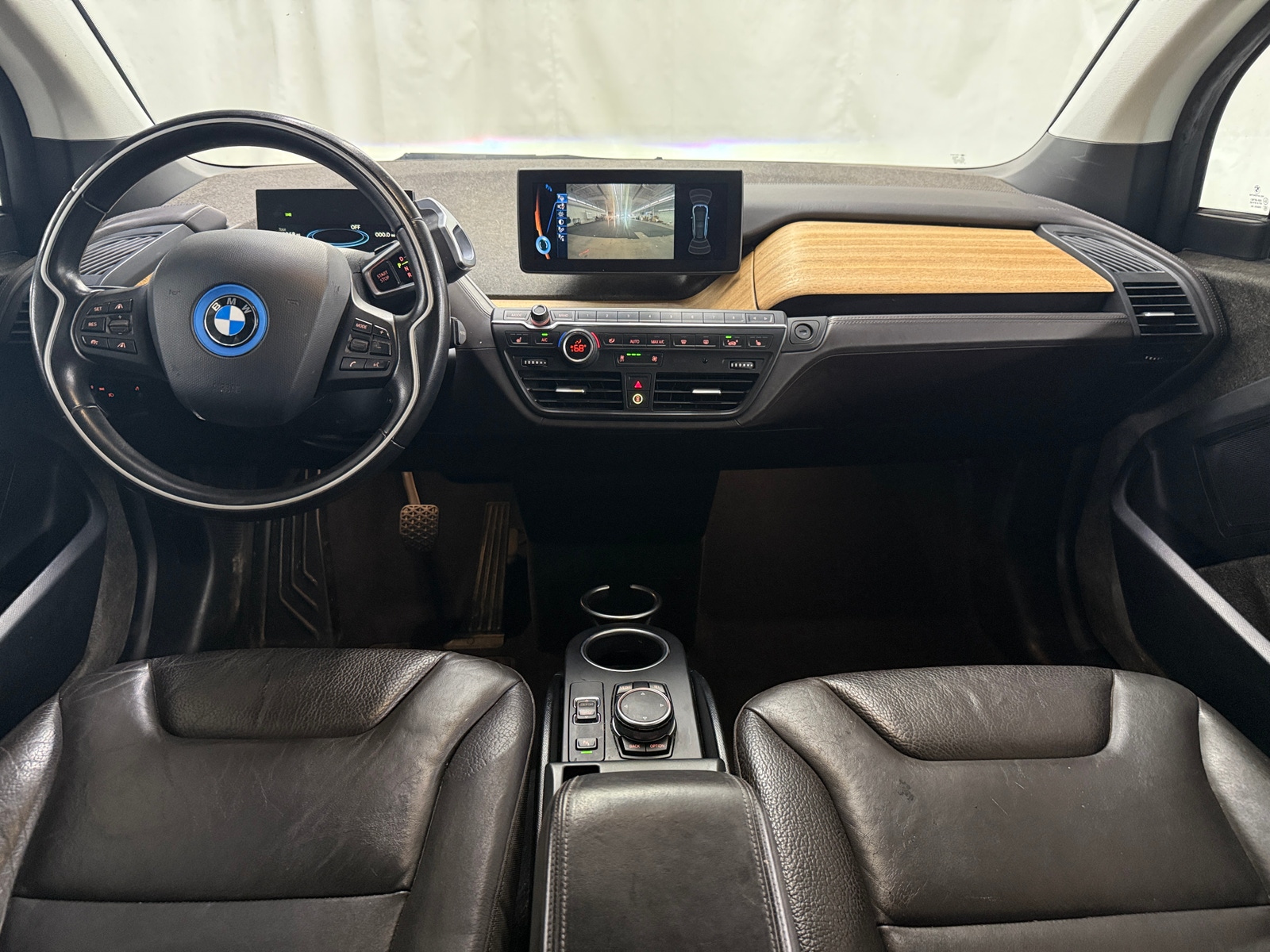 Thumbnail: 2015 BMW i3 - 2