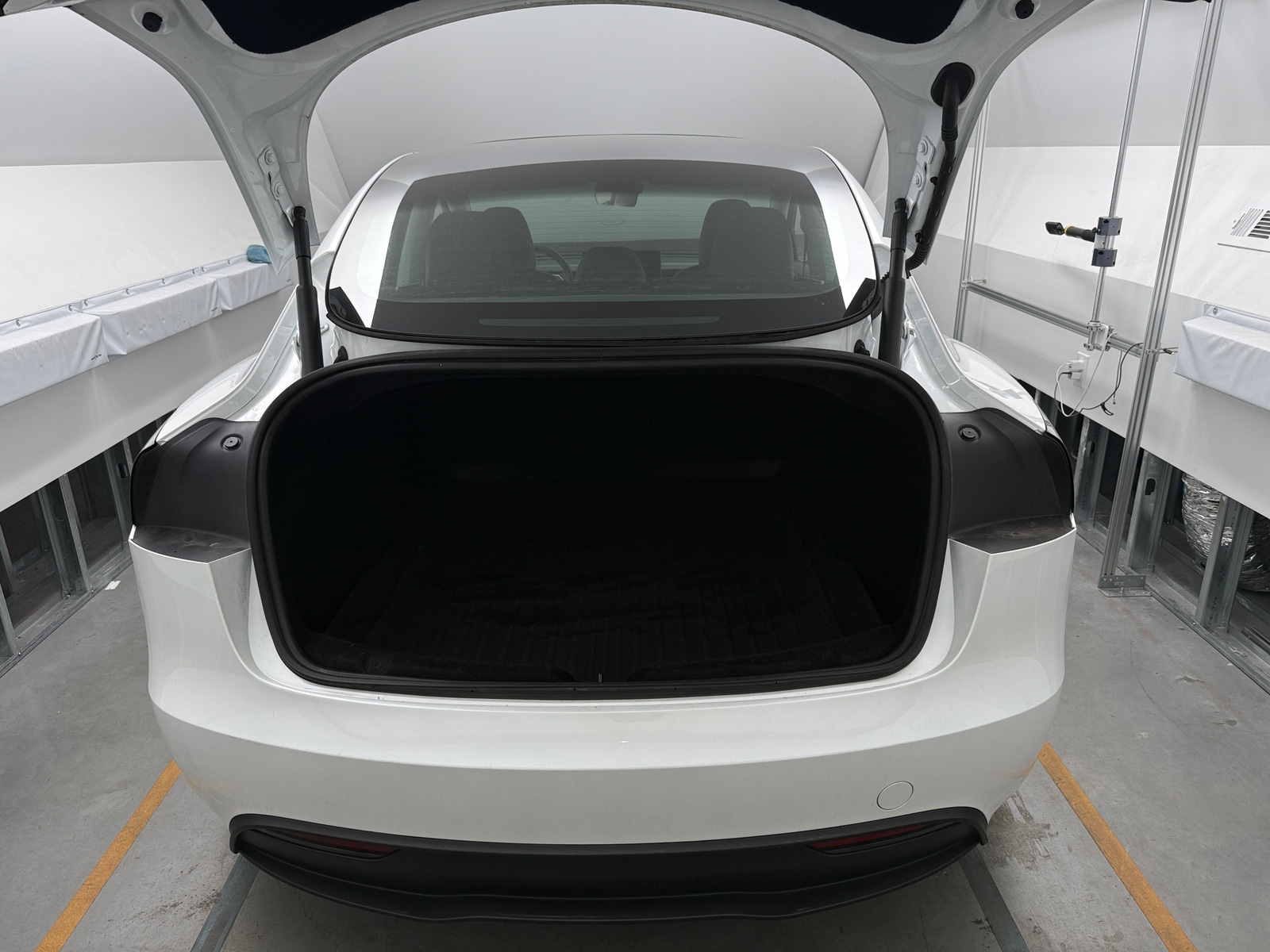 Thumbnail: 2025 Tesla Model 3 - 6