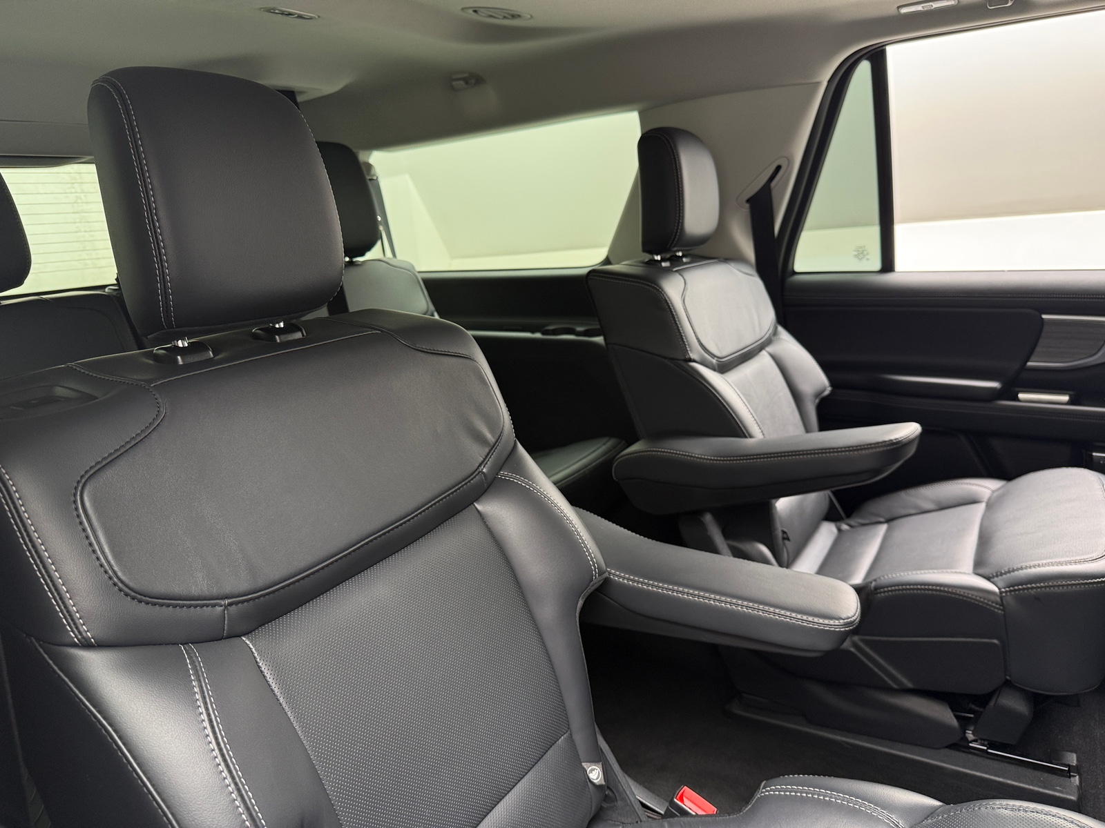 Thumbnail: 2025 Ford Expedition MAX - 5