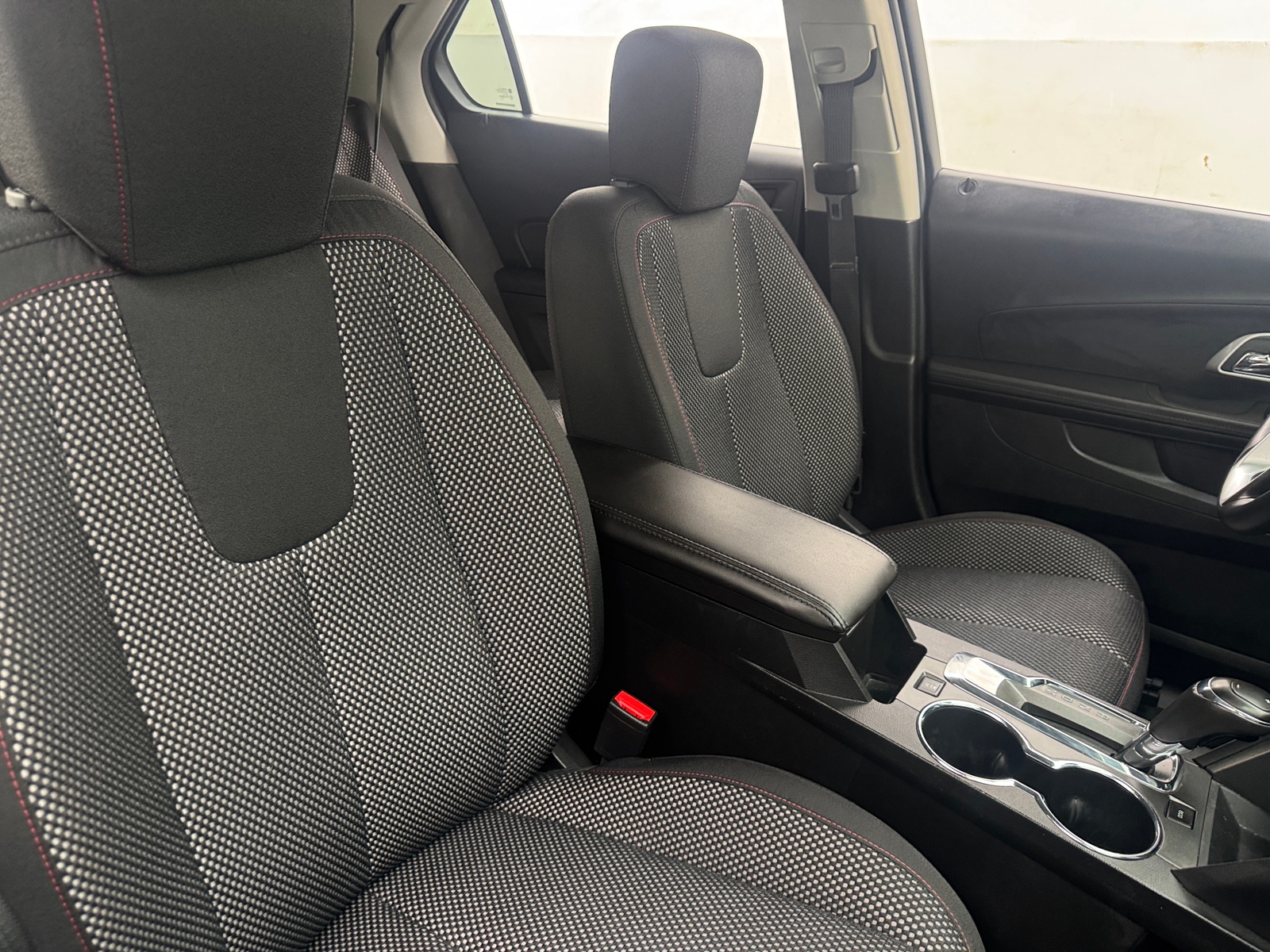 Thumbnail: 2016 Chevrolet Equinox - 2