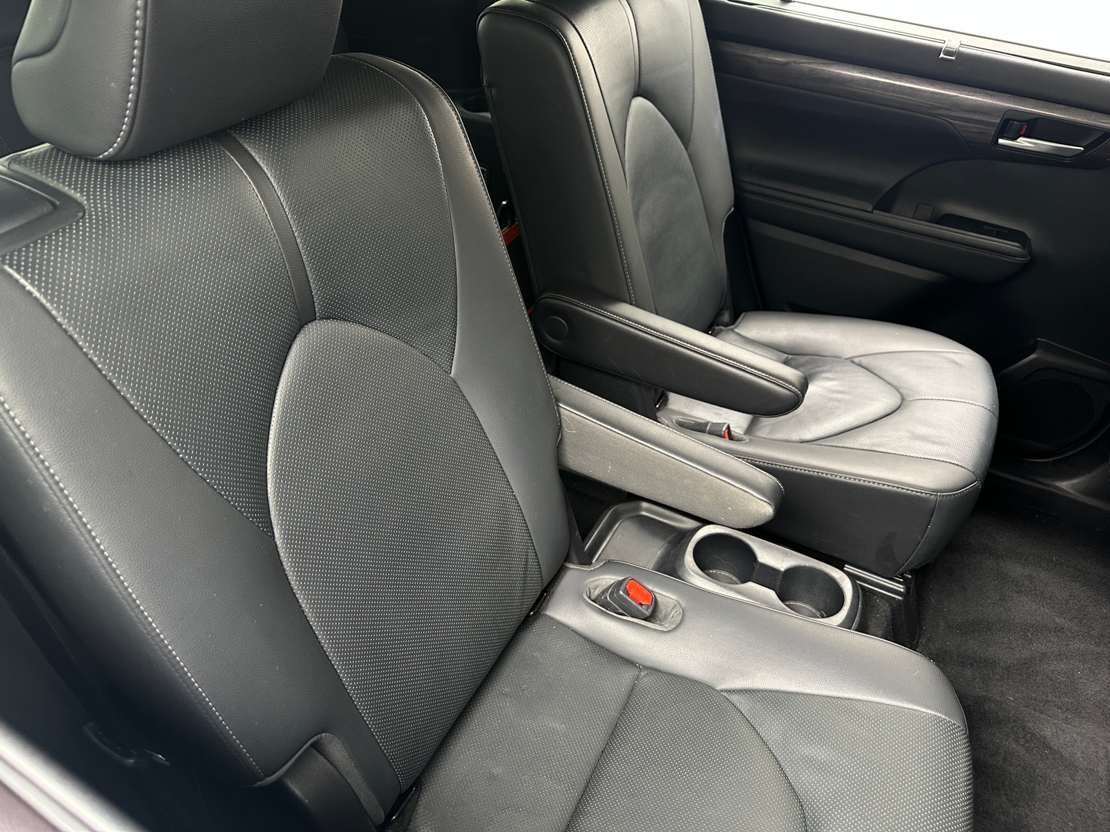 Thumbnail: 2020 Toyota Highlander - 5
