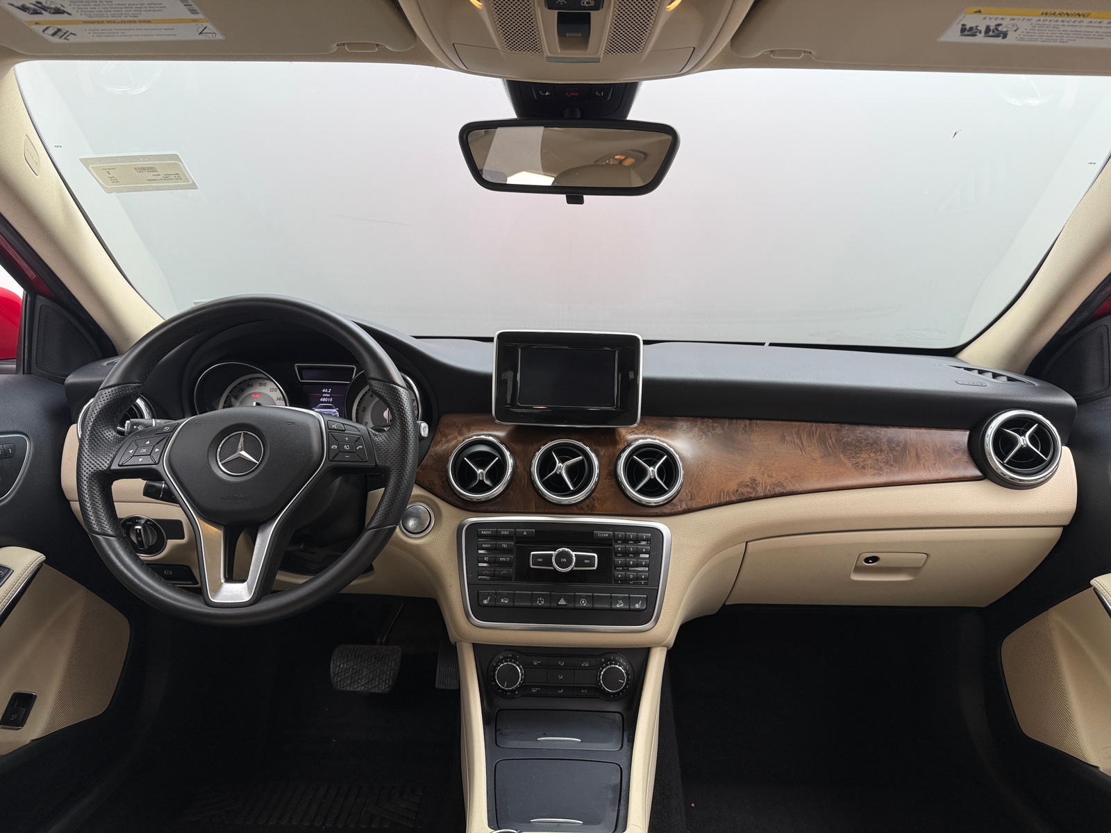 Thumbnail: 2015 Mercedes-Benz GLA - 2