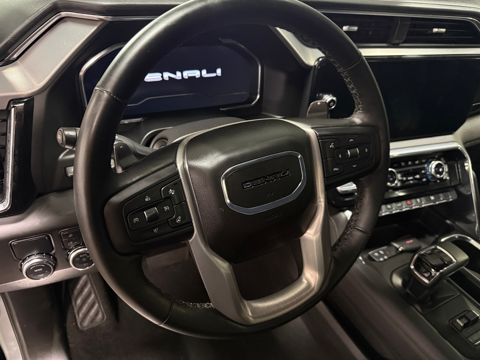 Thumbnail: 2025 GMC Sierra 1500 - 4