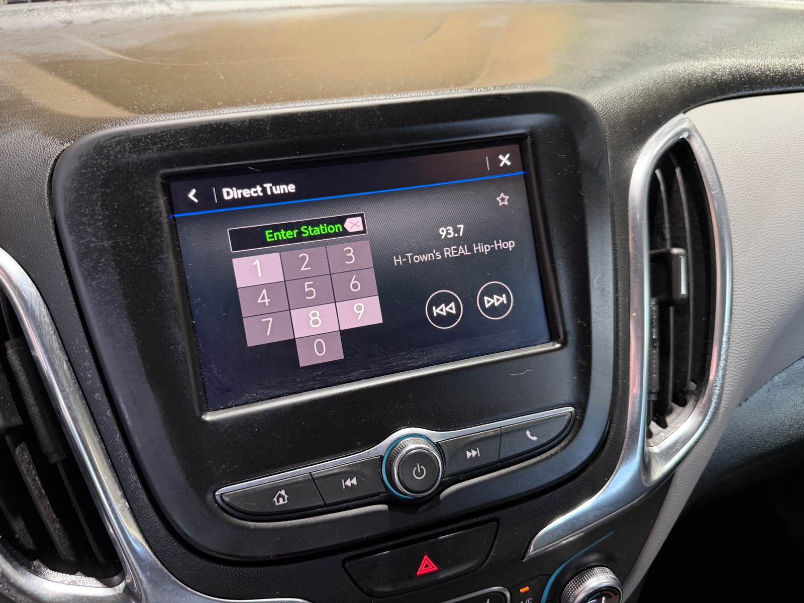 Thumbnail: 2021 Chevrolet Equinox - 4