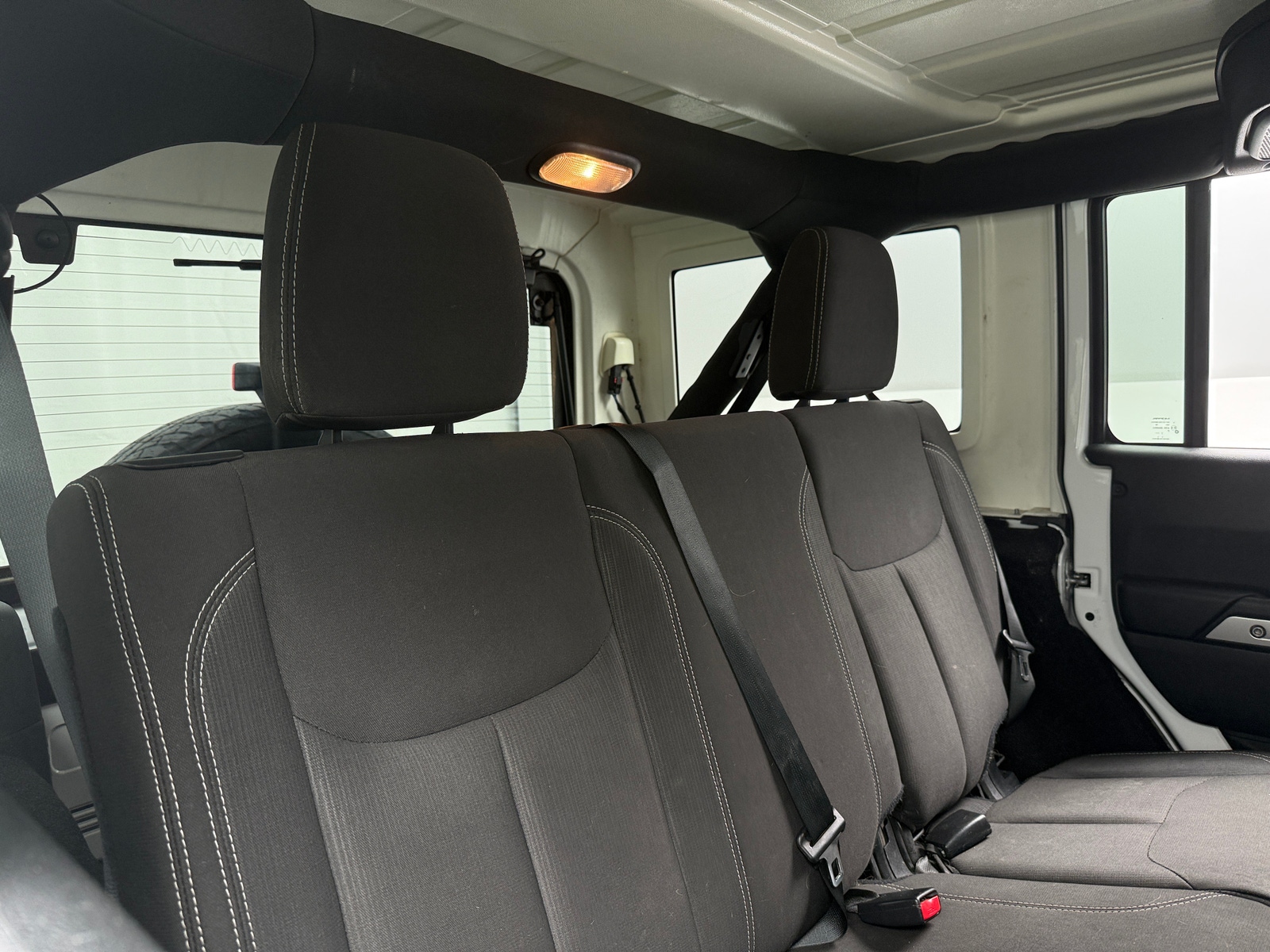 Thumbnail: 2018 Jeep Wrangler - 6