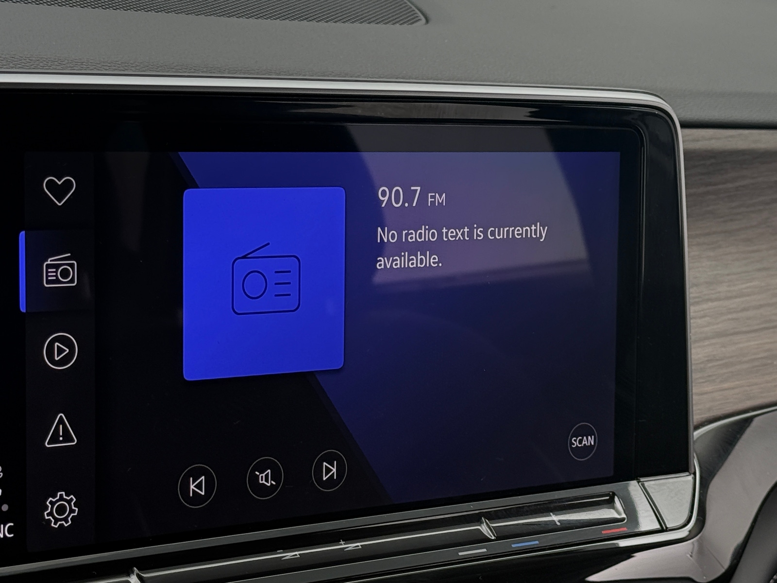 Thumbnail: 2024 Volkswagen Atlas - 3