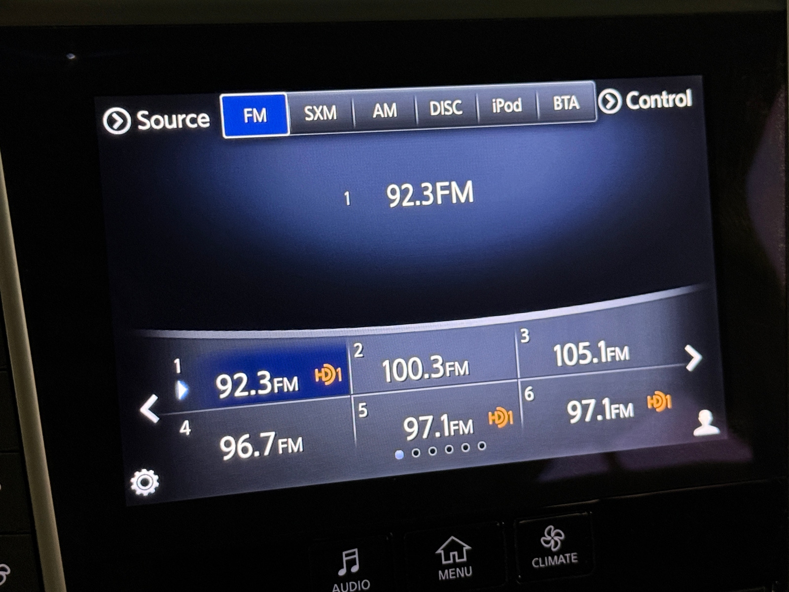 Thumbnail: 2014 INFINITI Q50 - 3