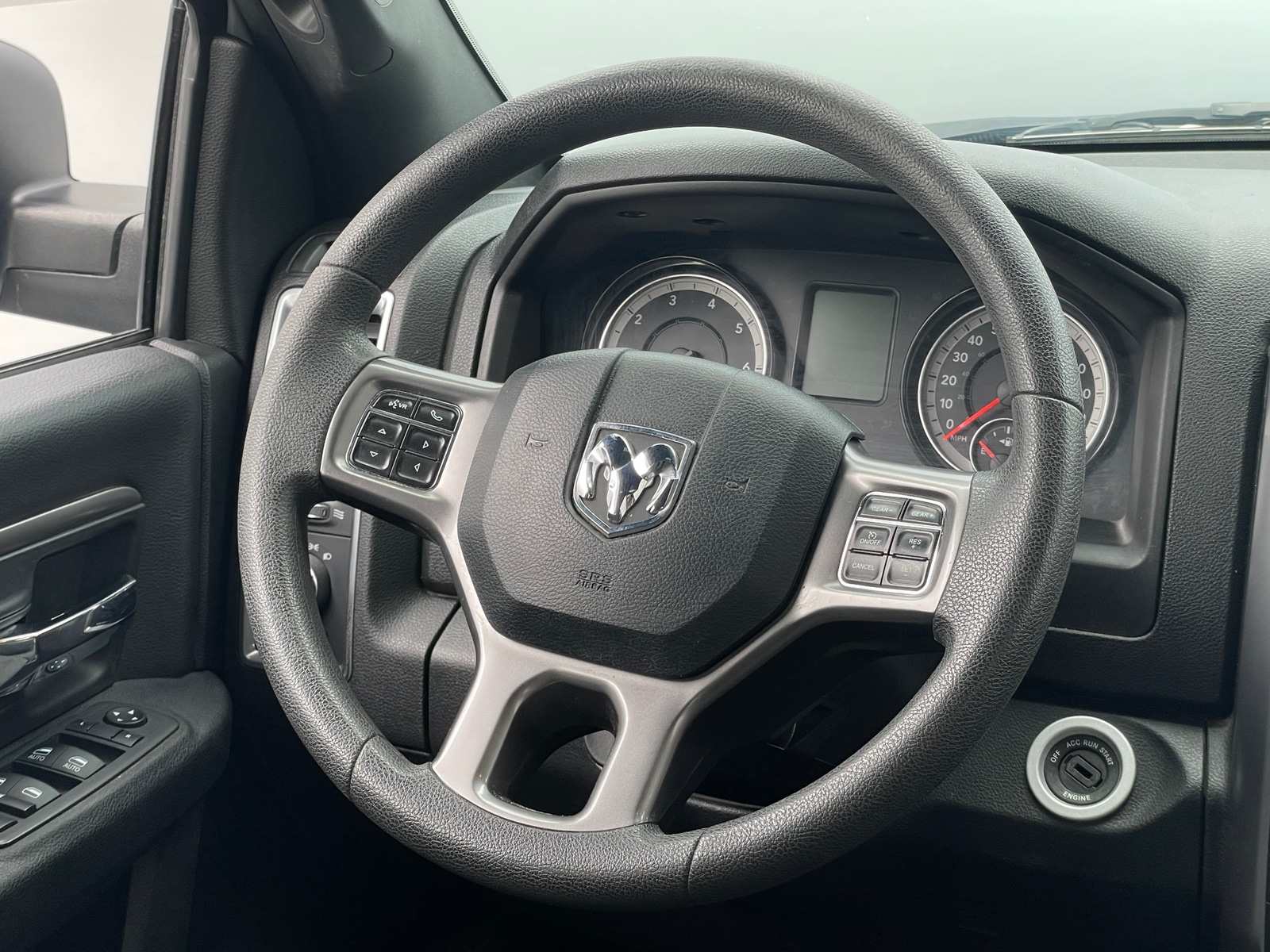 Thumbnail: 2024 RAM 1500 Classic - 5
