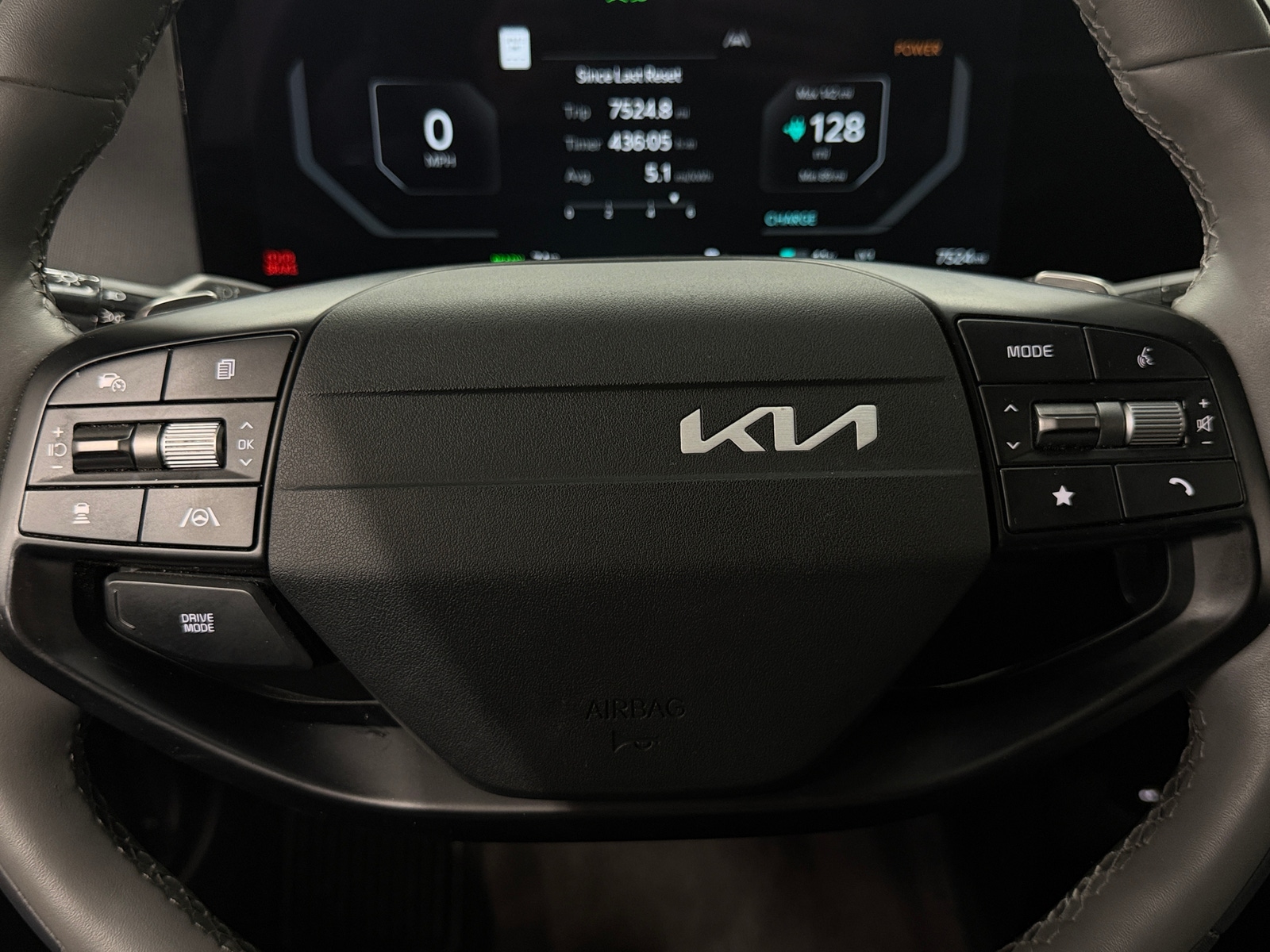 Thumbnail: 2025 Kia EV6 - 4