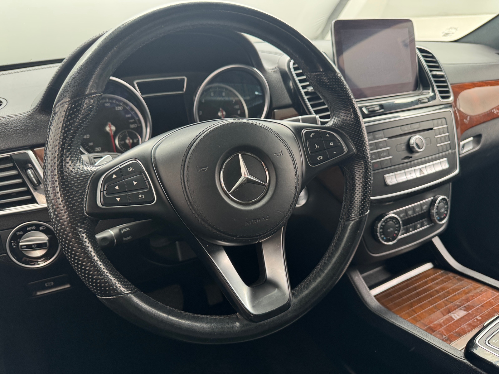 Thumbnail: 2019 Mercedes-Benz GLS - 4