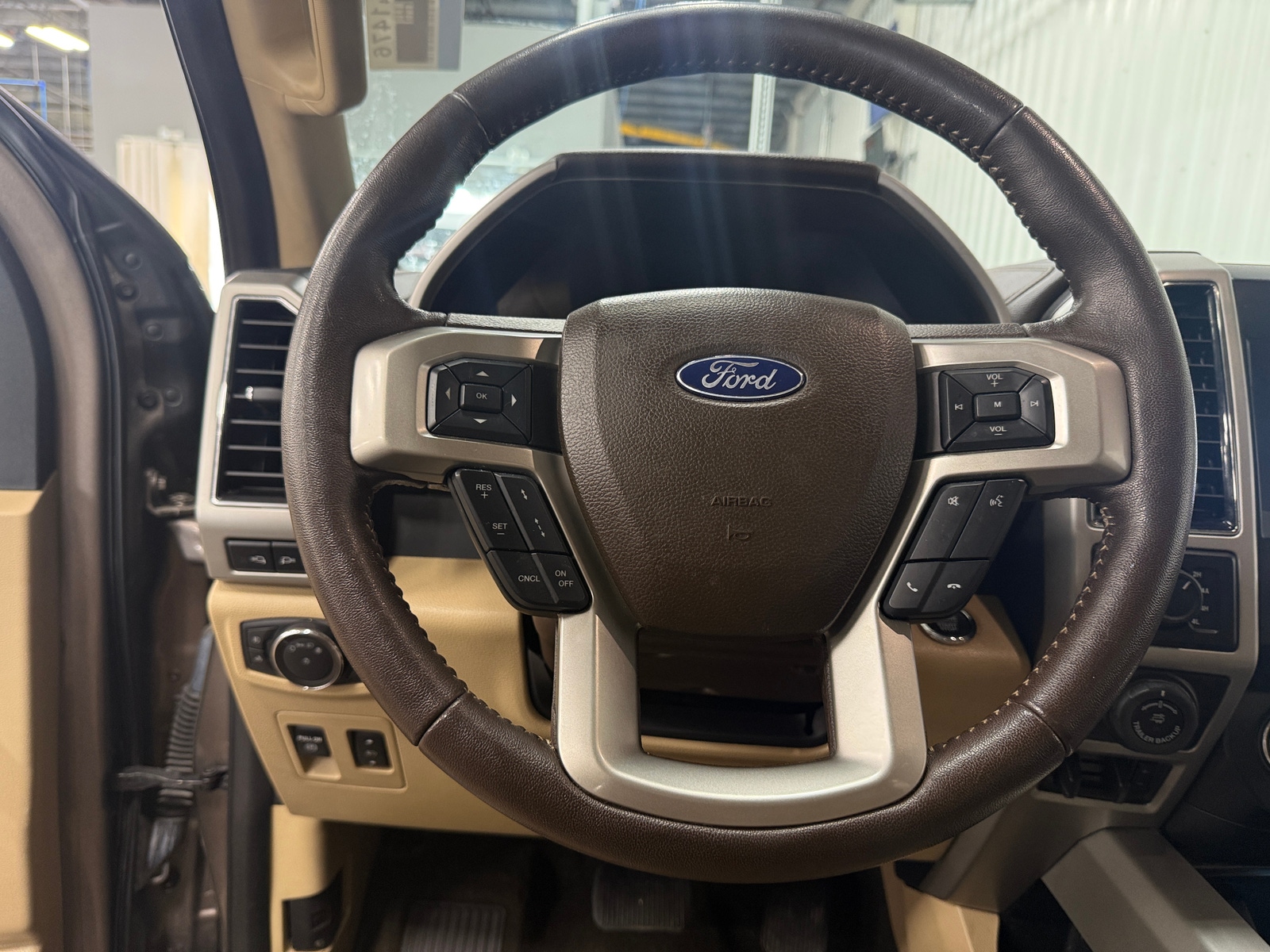 Thumbnail: 2020 Ford Econoline - 4