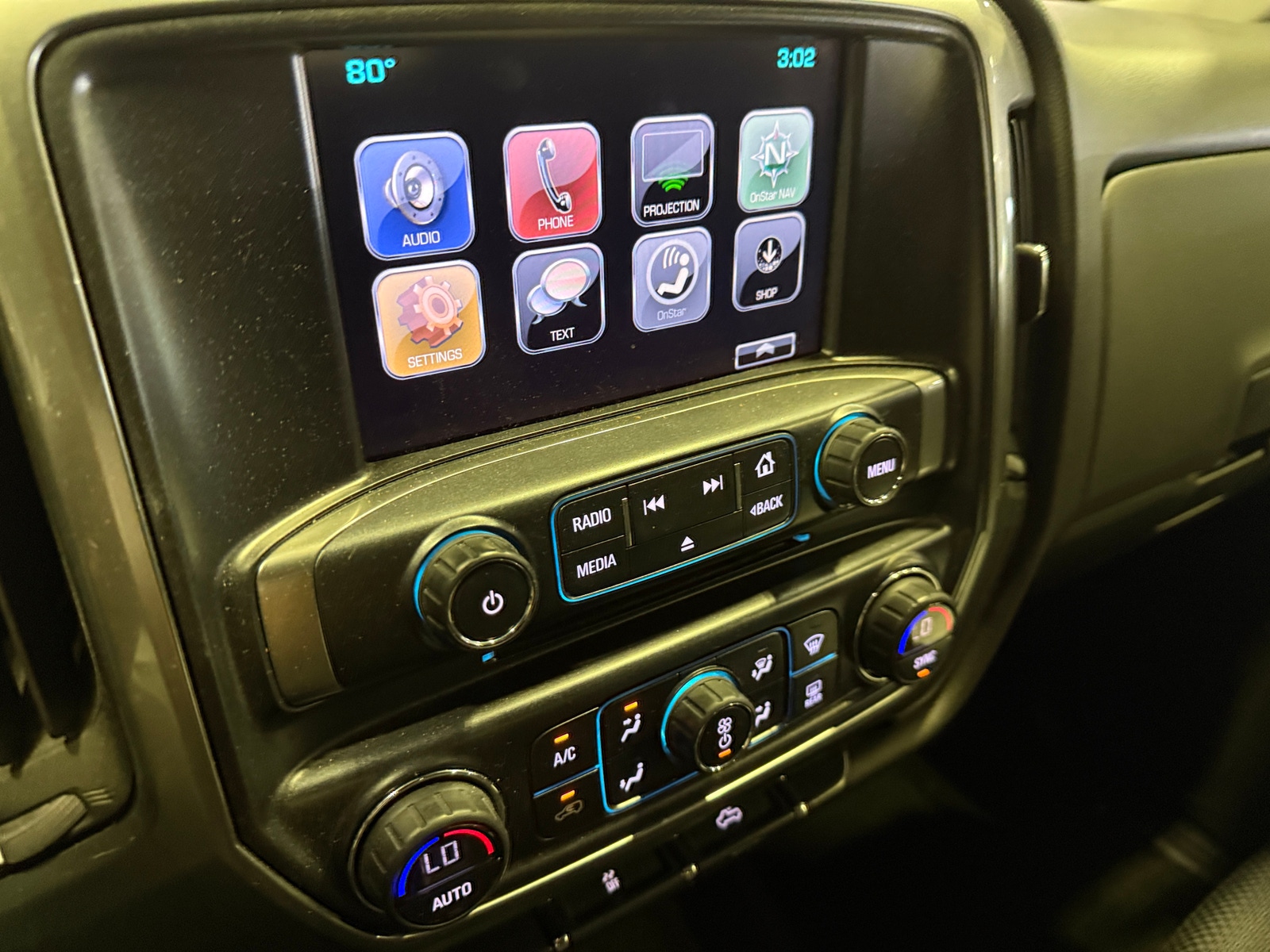 Thumbnail: 2017 Chevrolet Silverado 1500 - 4