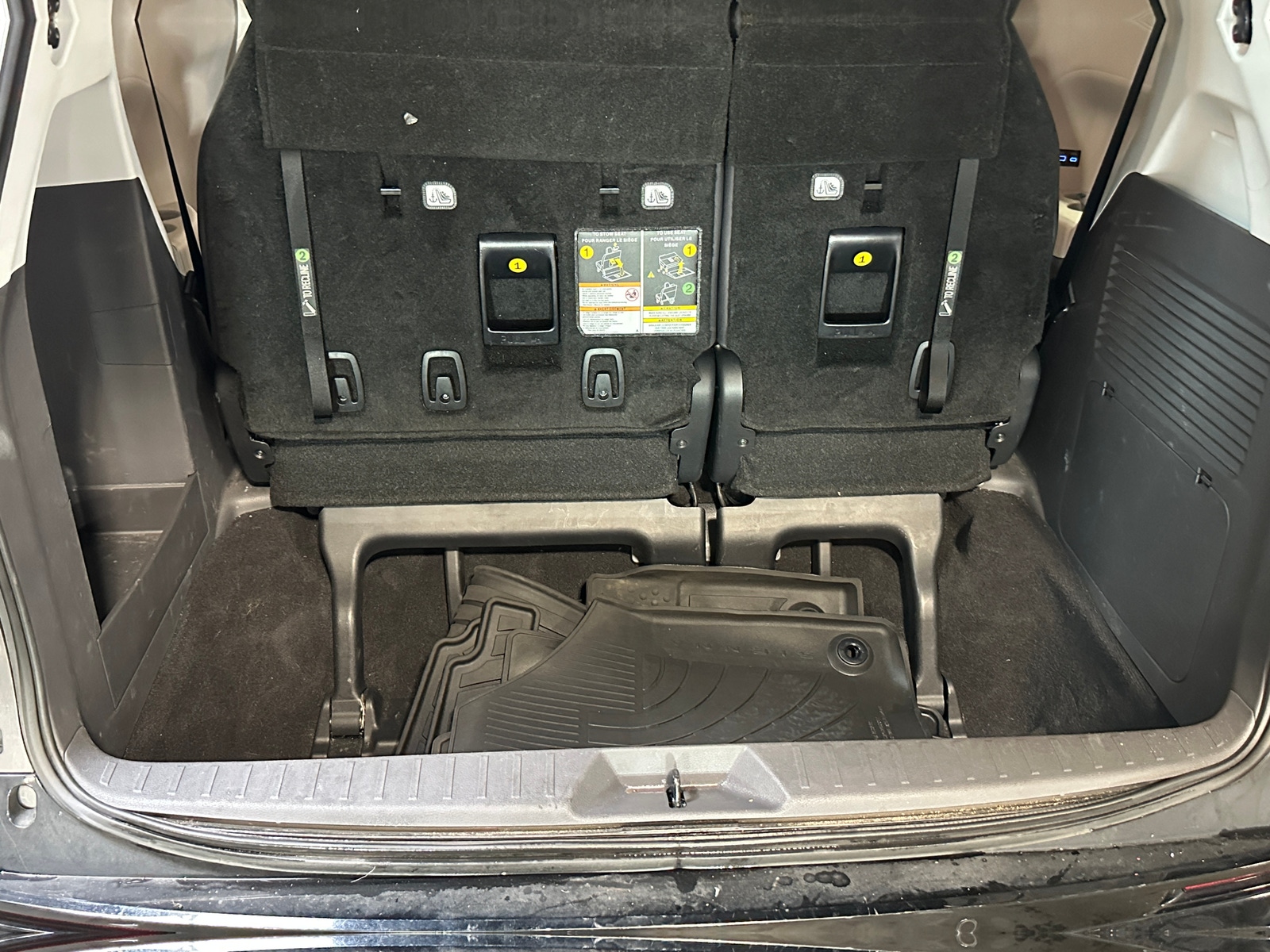 Thumbnail: 2021 Toyota Sienna - 6