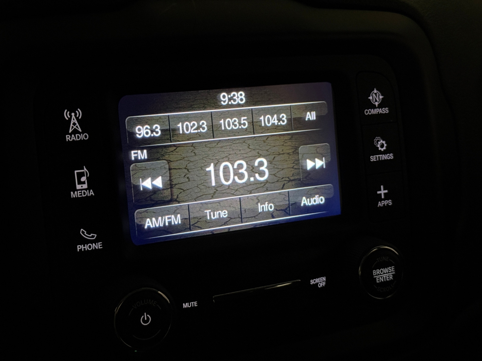 Thumbnail: 2019 Jeep Renegade - 4