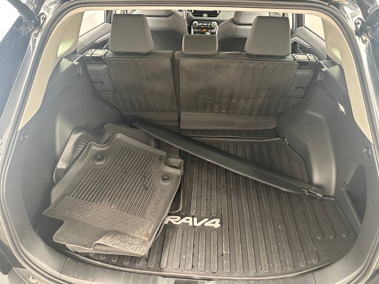 Thumbnail: 2024 Toyota RAV4 - 7